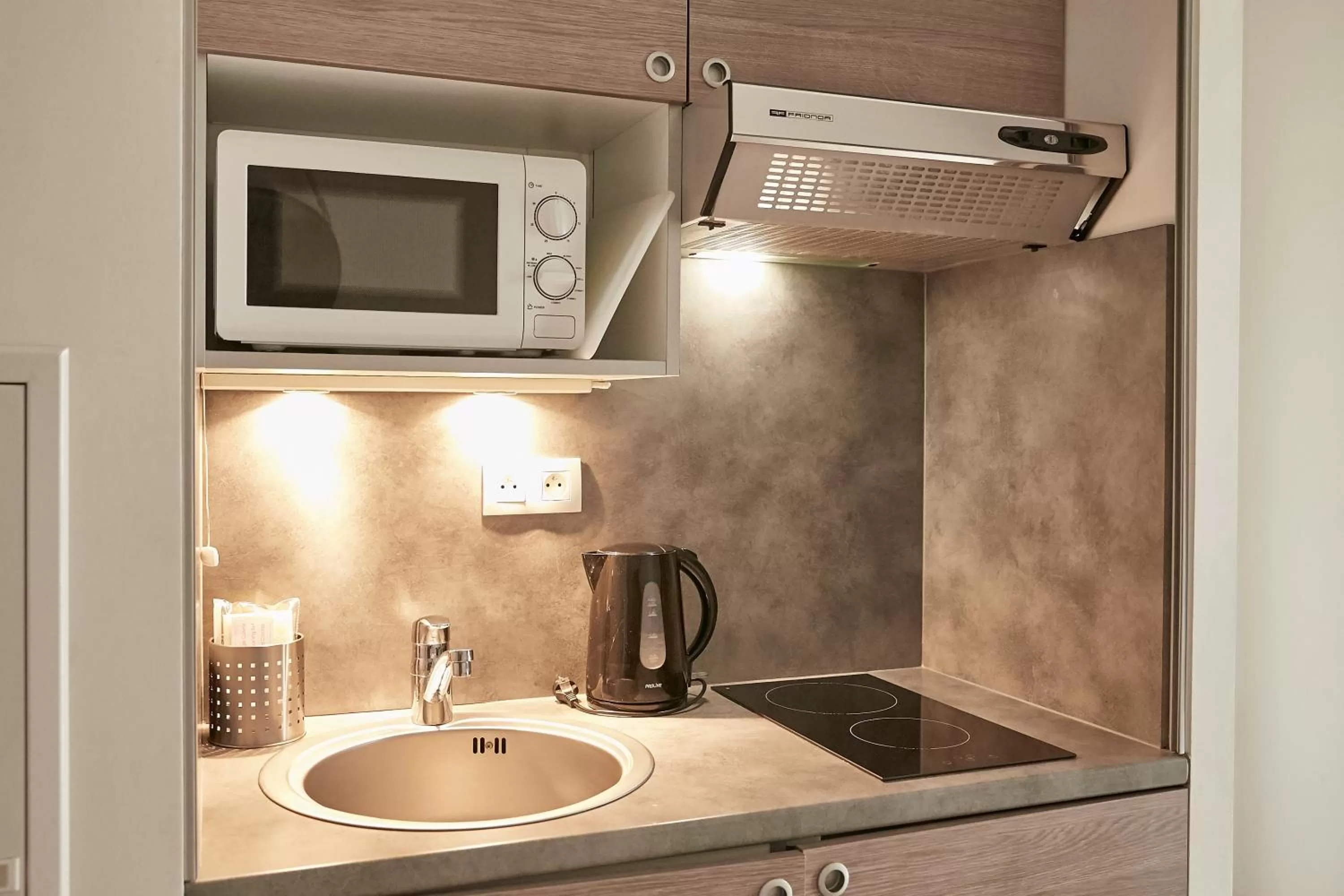 Kitchen or kitchenette in Tulip Inn Massy Palaiseau - Residence