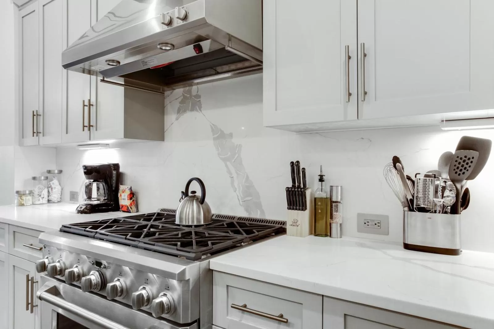 Kitchen or kitchenette, Kitchen/Kitchenette in Roami at The Brandywine