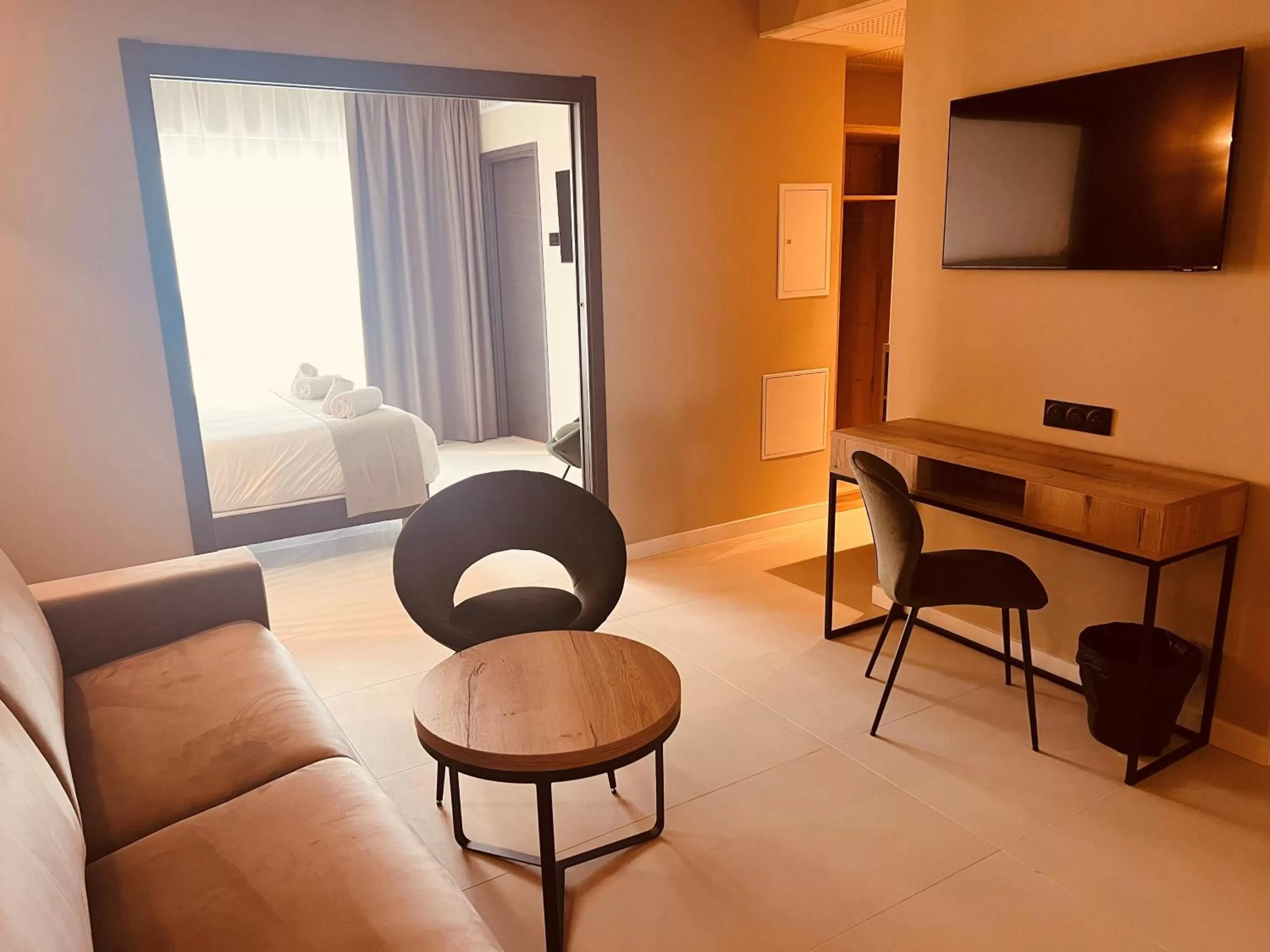 Bed in Hôtel Spa Restaurant La Madrague