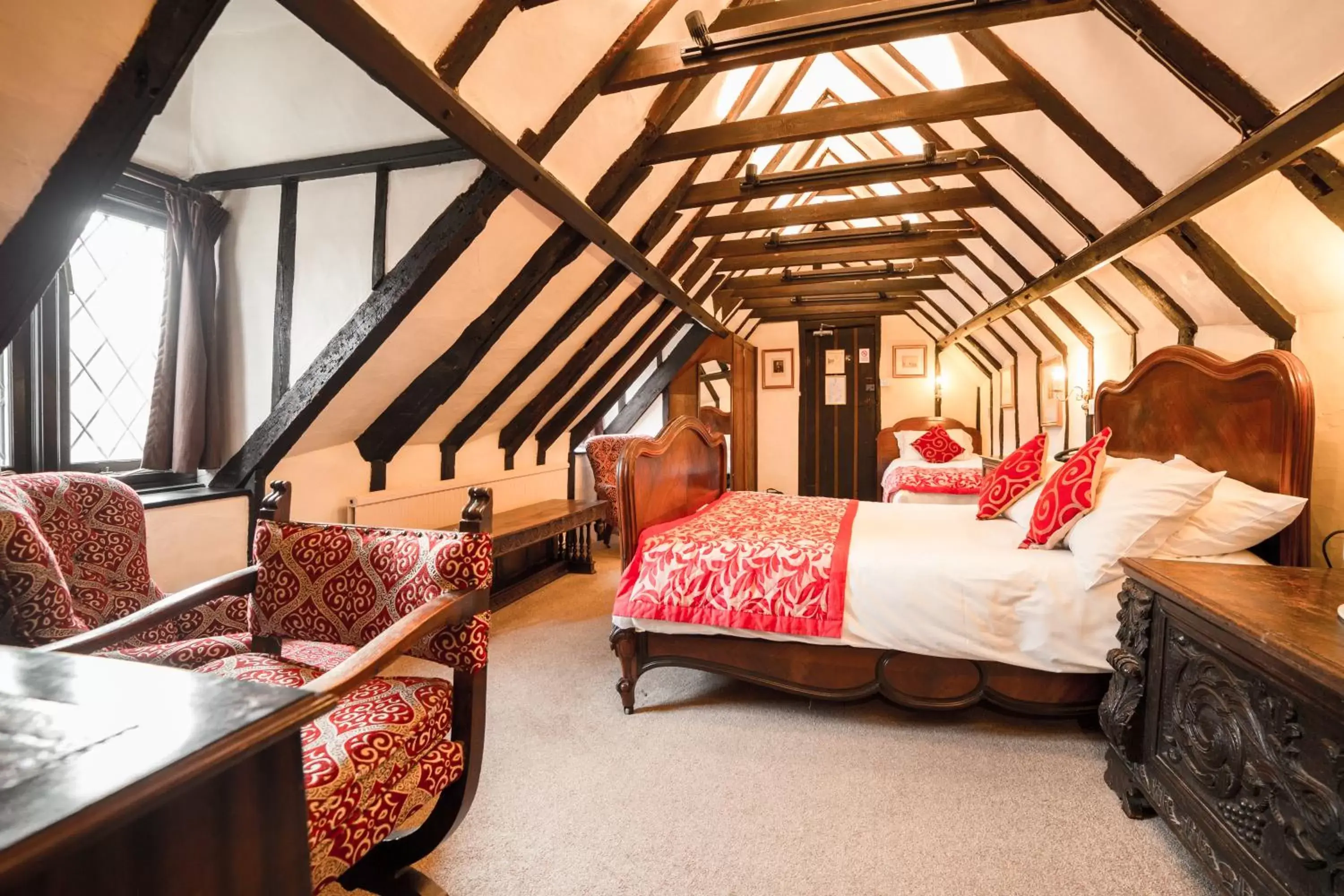 Bed in Mermaid Inn