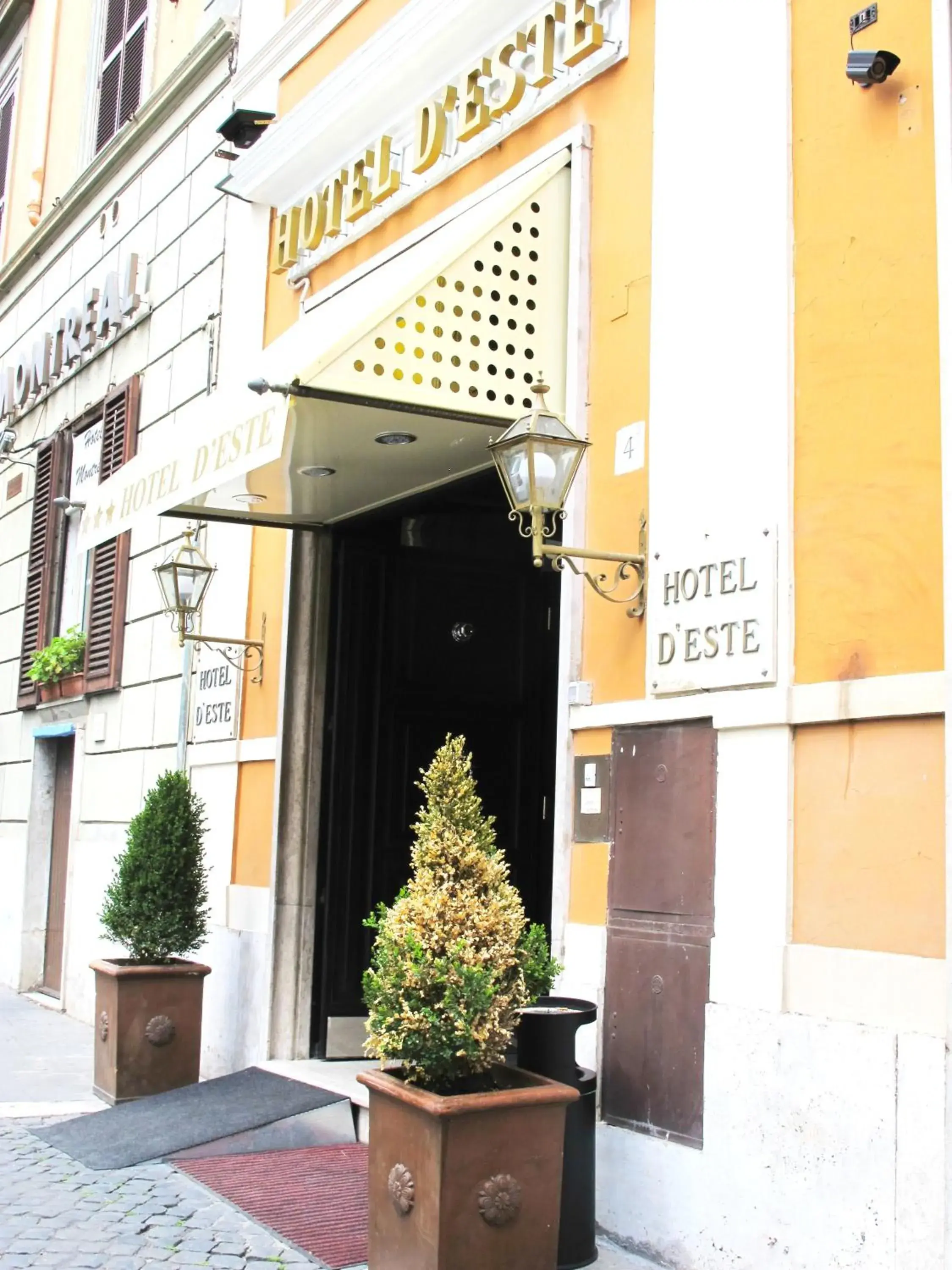 Facade/entrance in Hotel d'Este