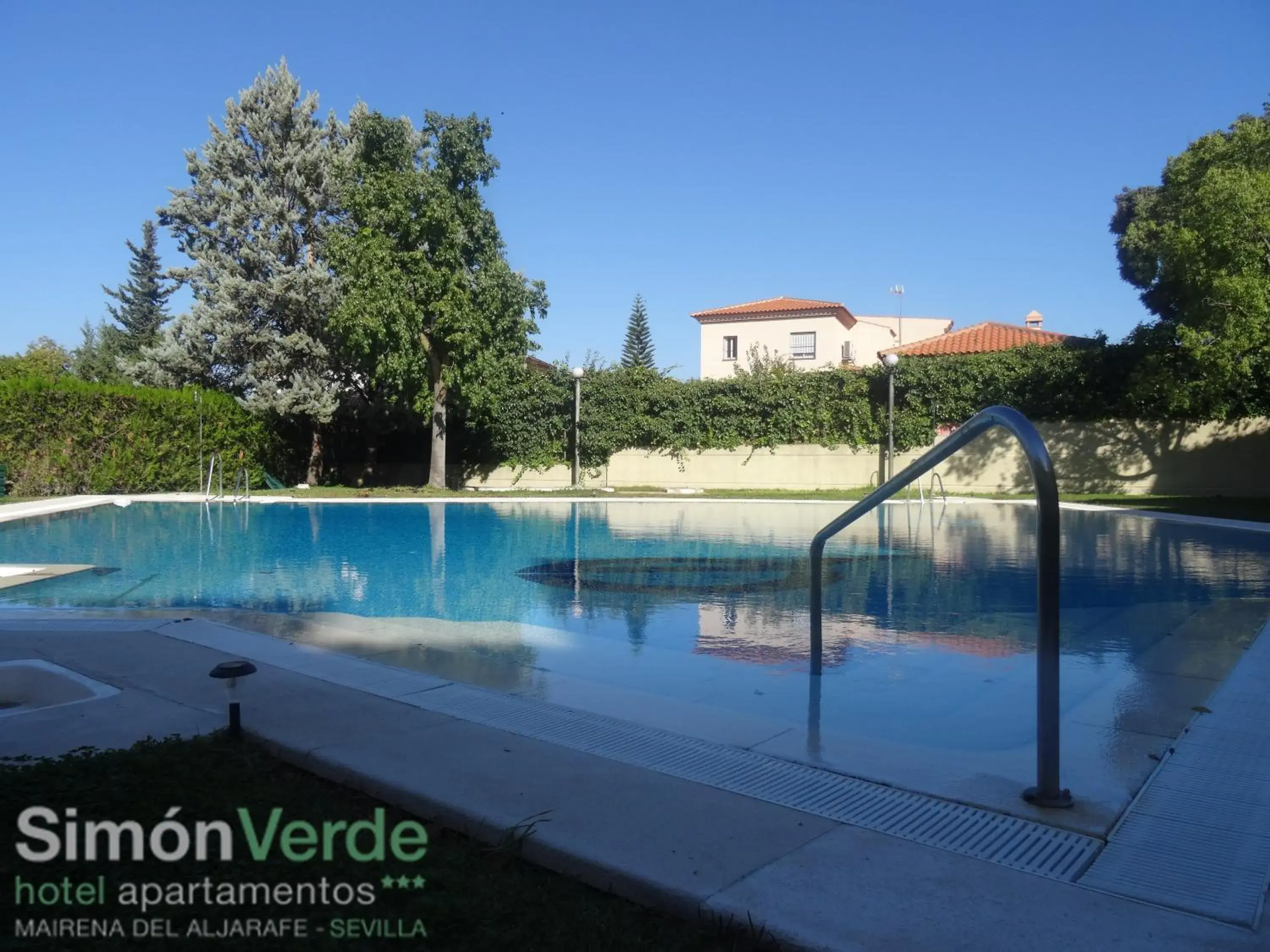 Swimming Pool in Hospedium Hotel Apartamentos Simón Verde