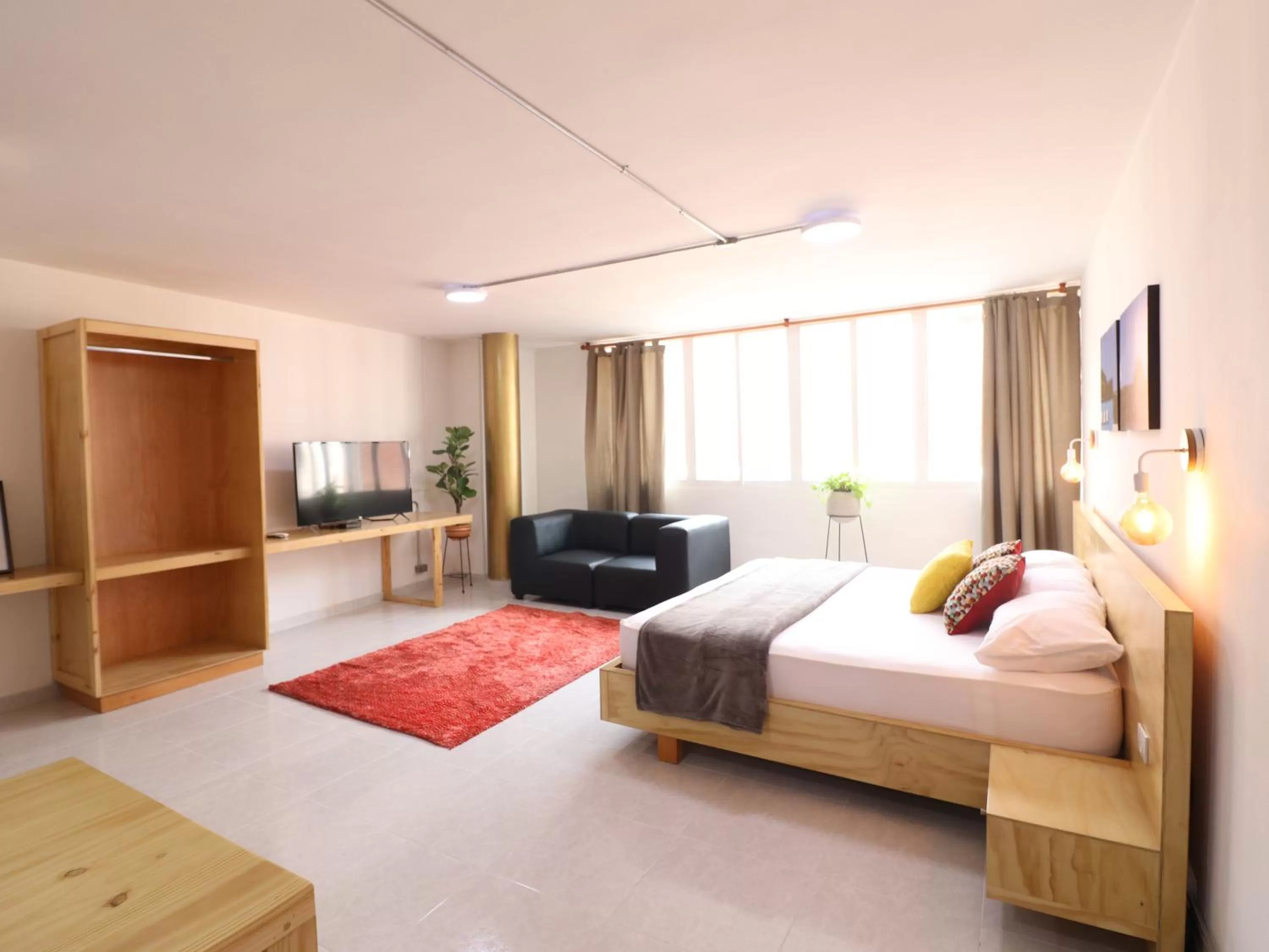 Photo of the whole room in 554 Apartments