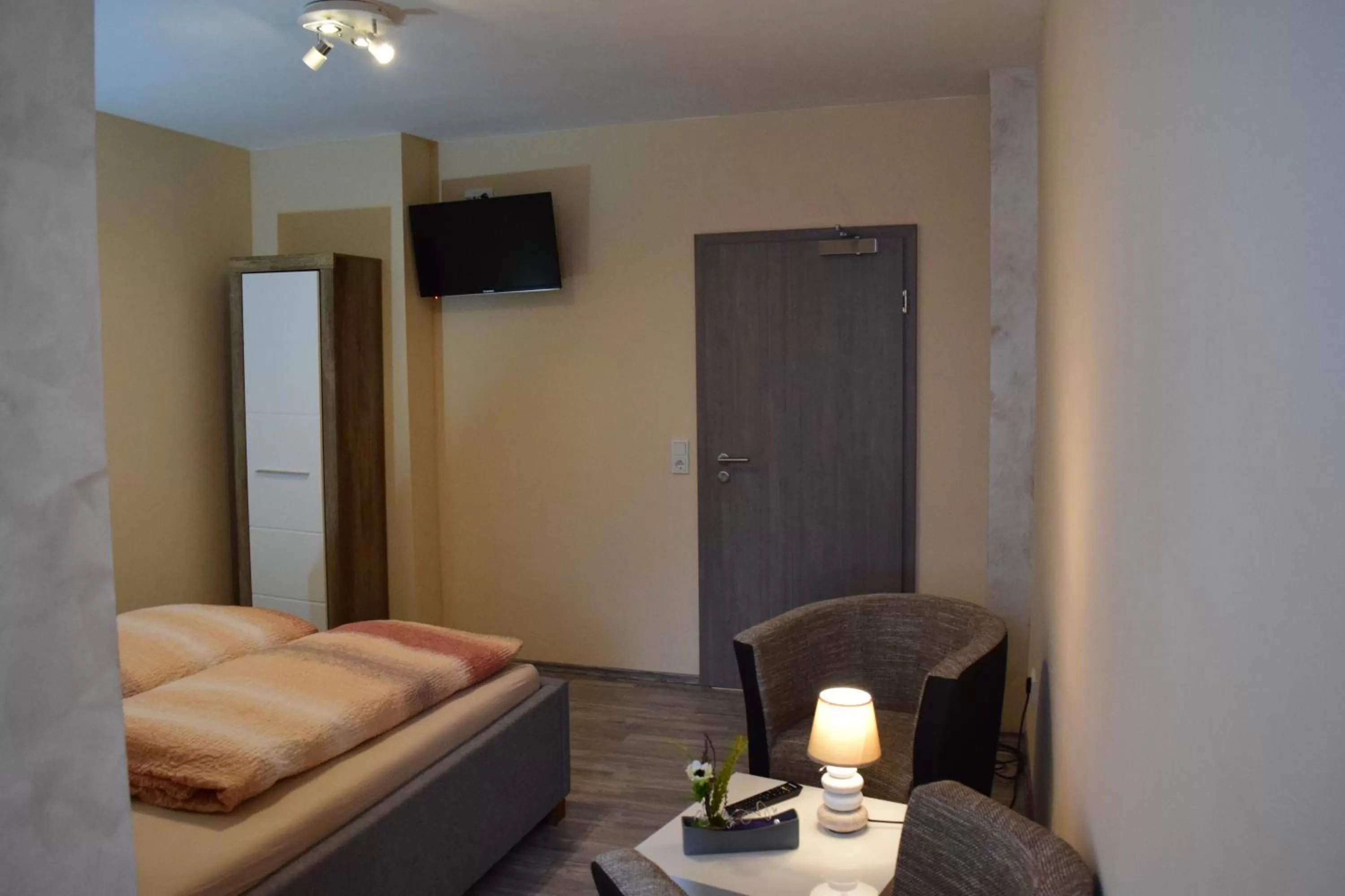 Bed in Hotel - Bistro - 3-Eck