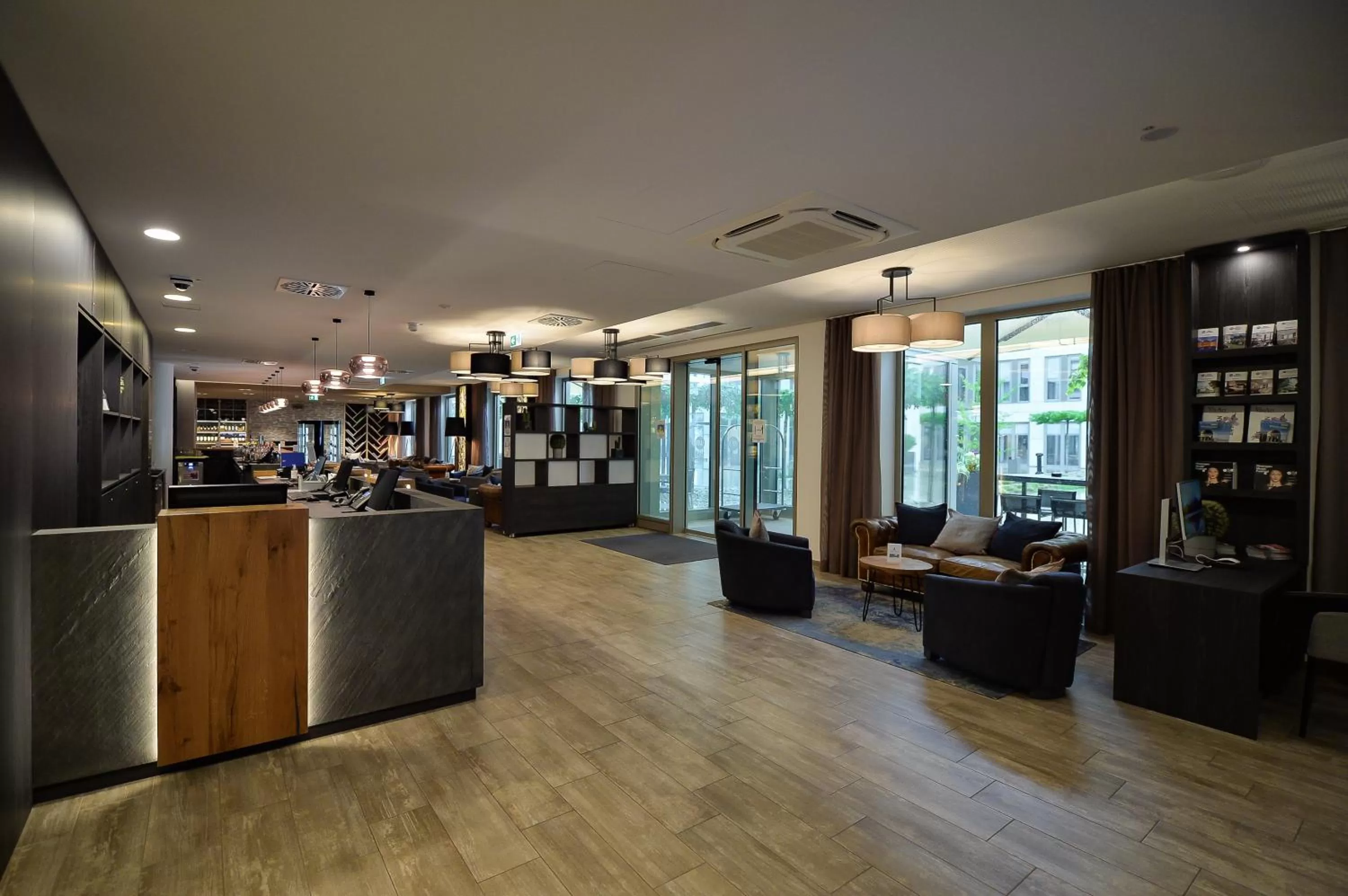 Lobby or reception in Best Western Hotel Wiesbaden