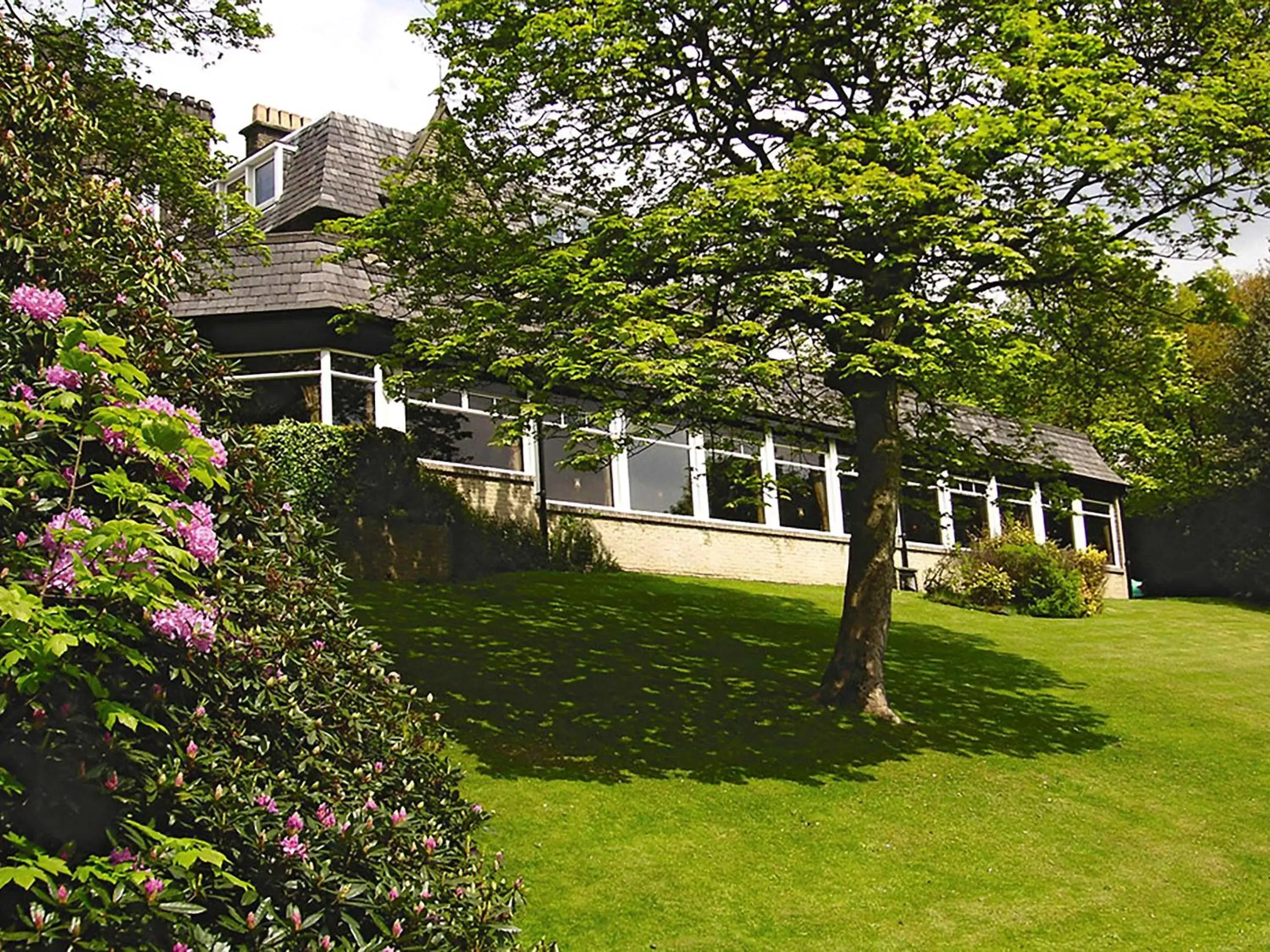 Property Building in Mercure Manchester Norton Grange Hotel & Spa