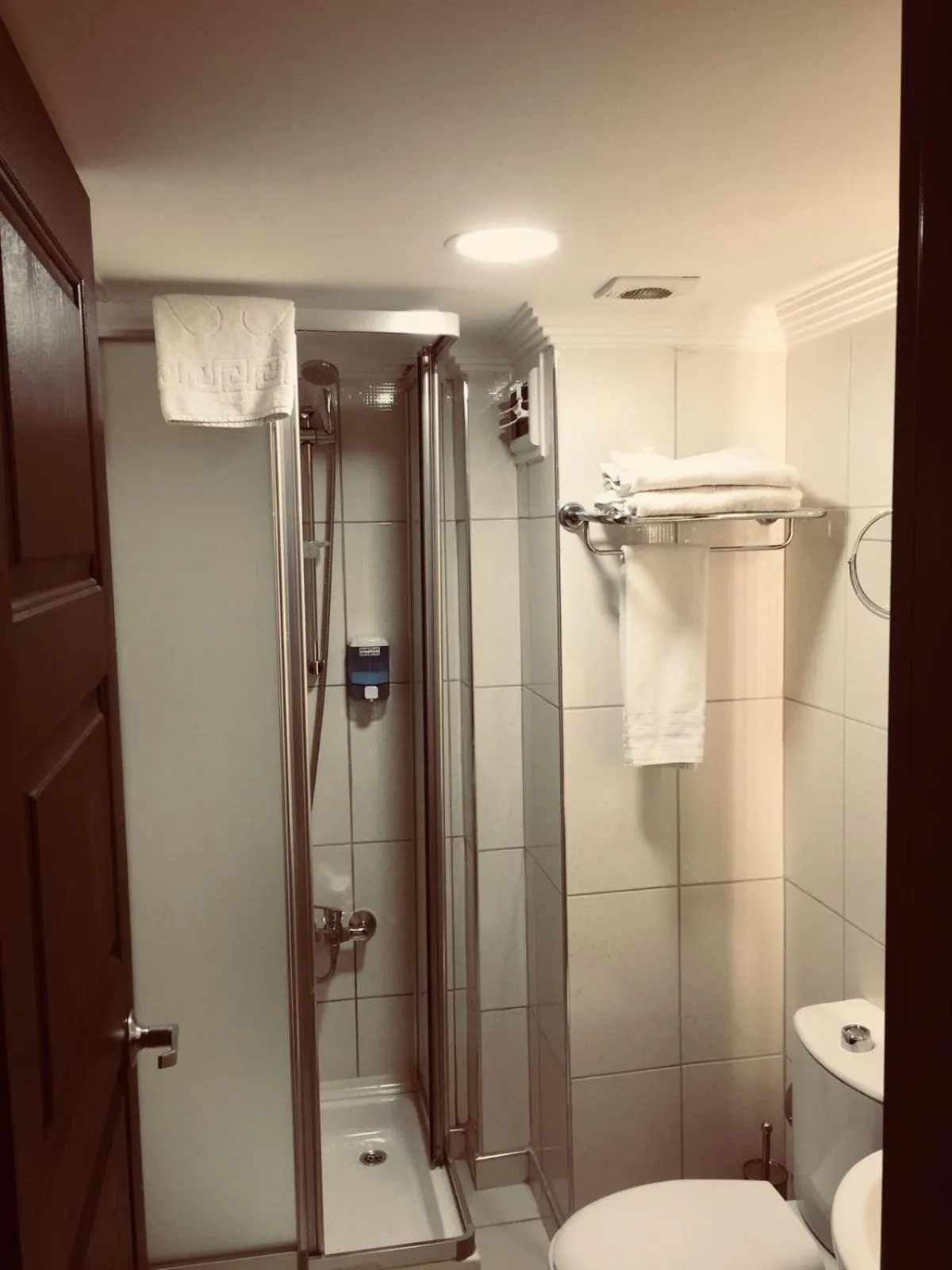 Bathroom in Buyuk Velic Hotel