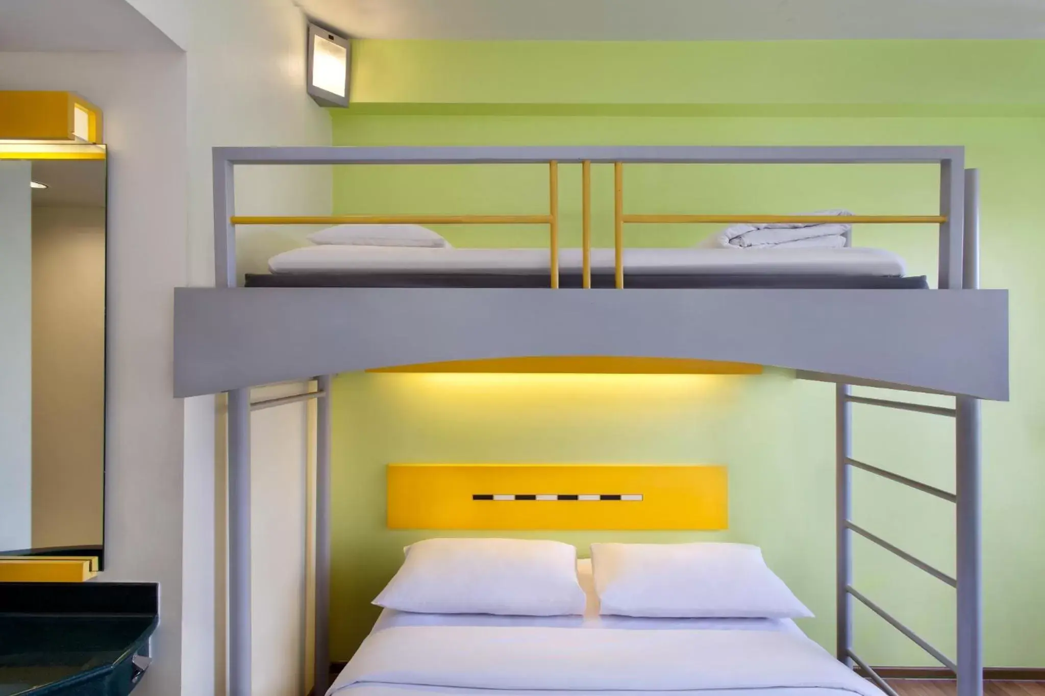 bunk bed, Bed in Ibis Budget Jakarta Menteng bunk bed, Bed in Ibis Budget Jakarta Menteng