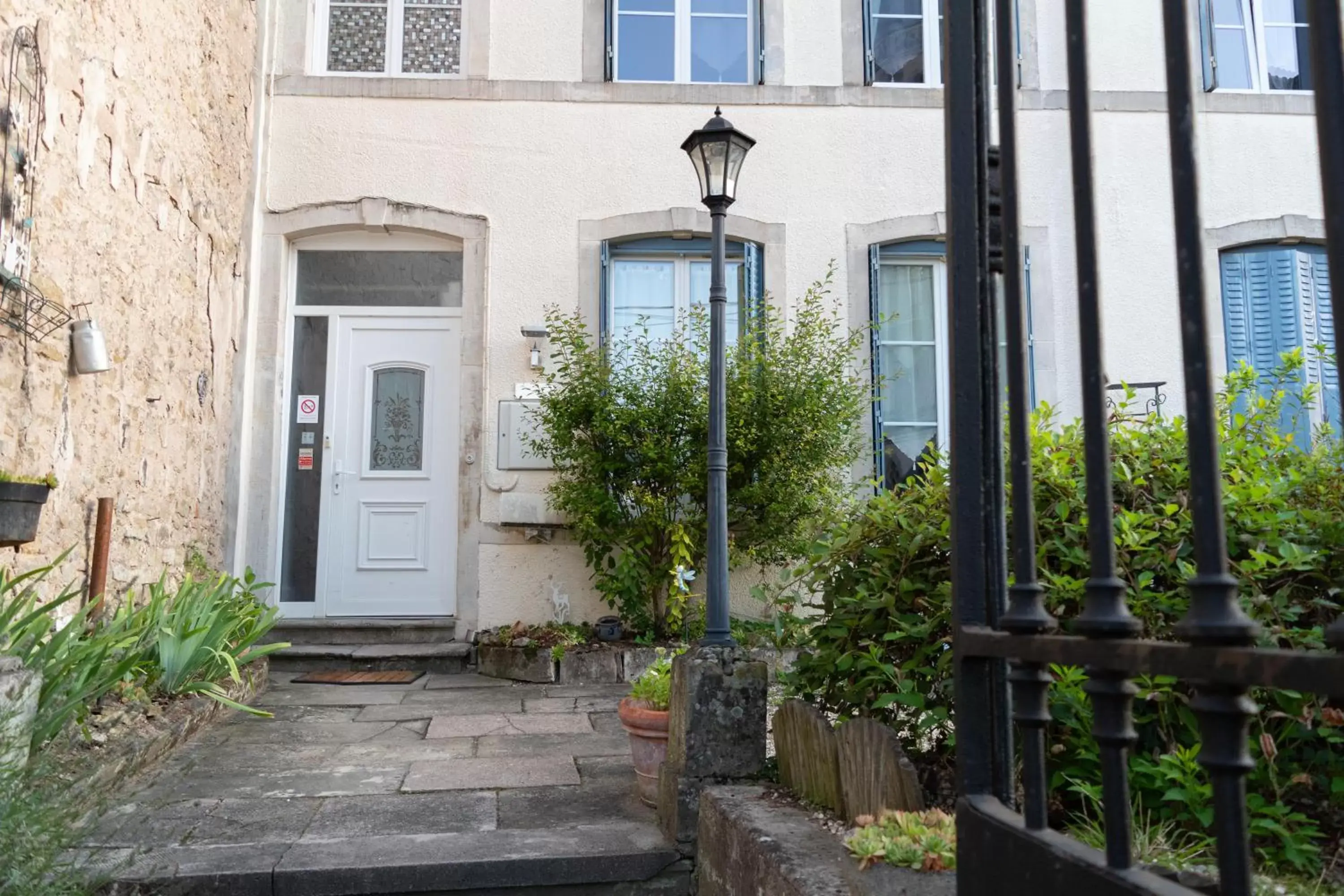 Facade/entrance in La Fée Maison