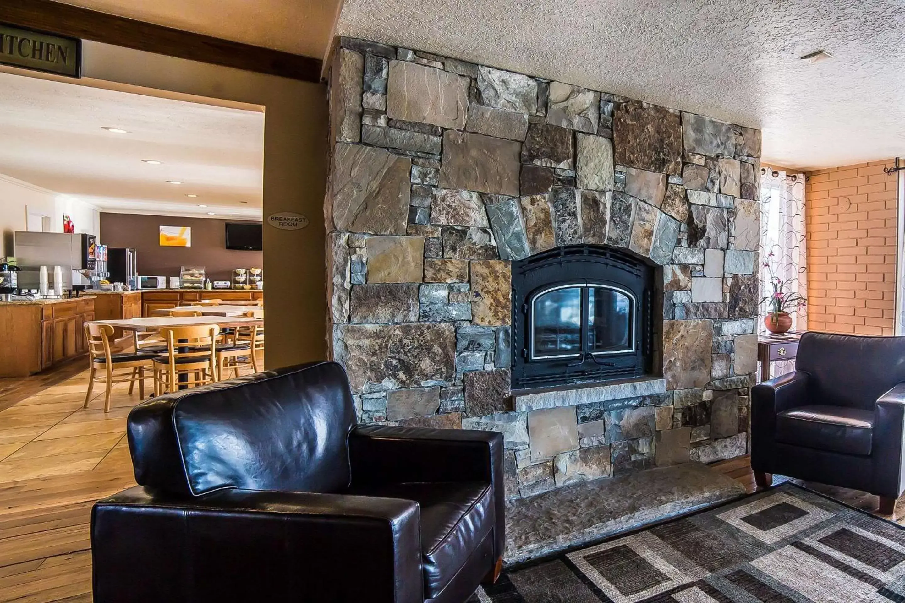 Lobby or reception in Quality Inn Evanston near Wyoming Downs Lobby or reception in Quality Inn Evanston near Wyoming Downs