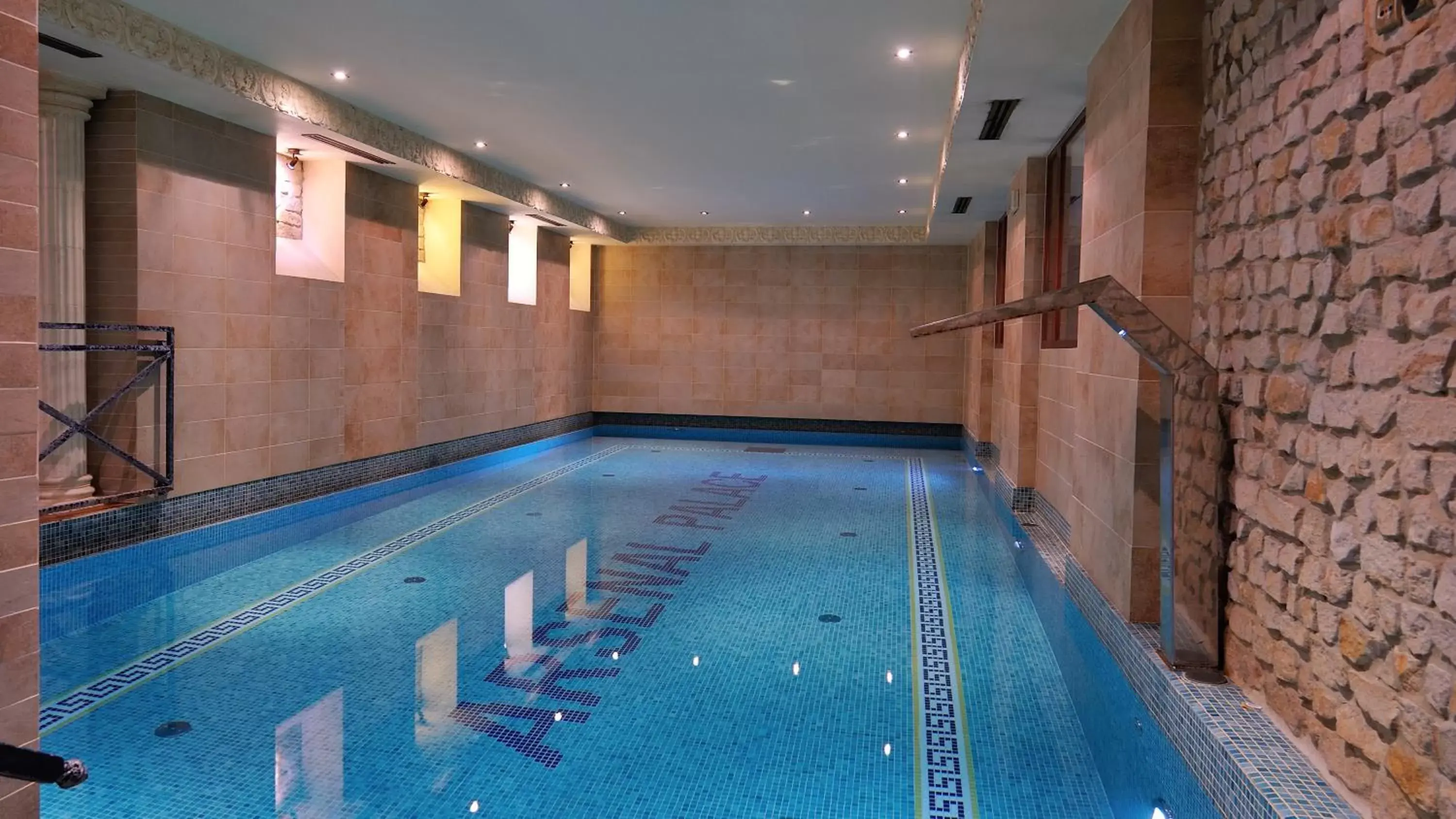 Swimming Pool in Hotel Diament Arsenal Palace Katowice - Chorzów
