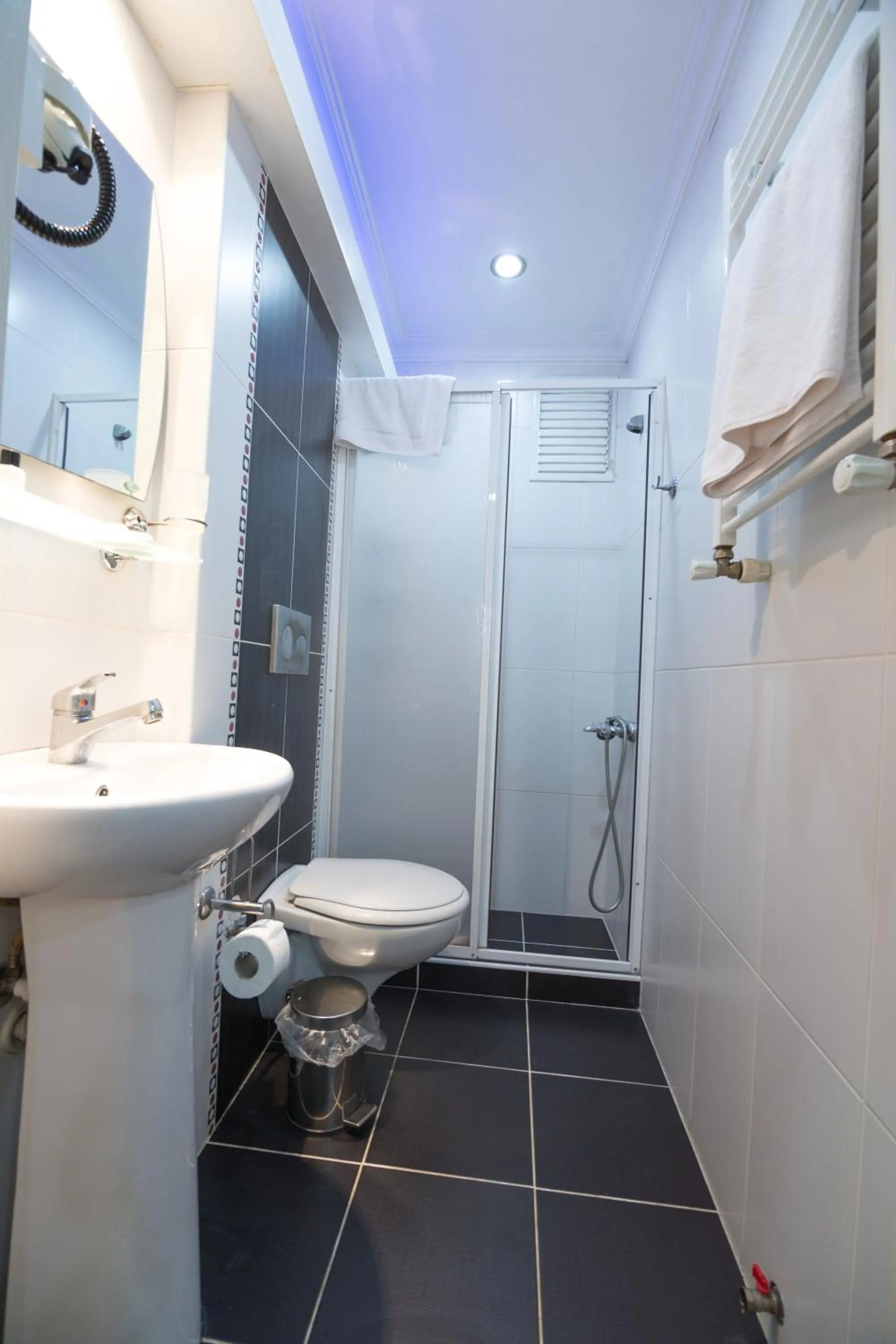 Shower in Element Suites