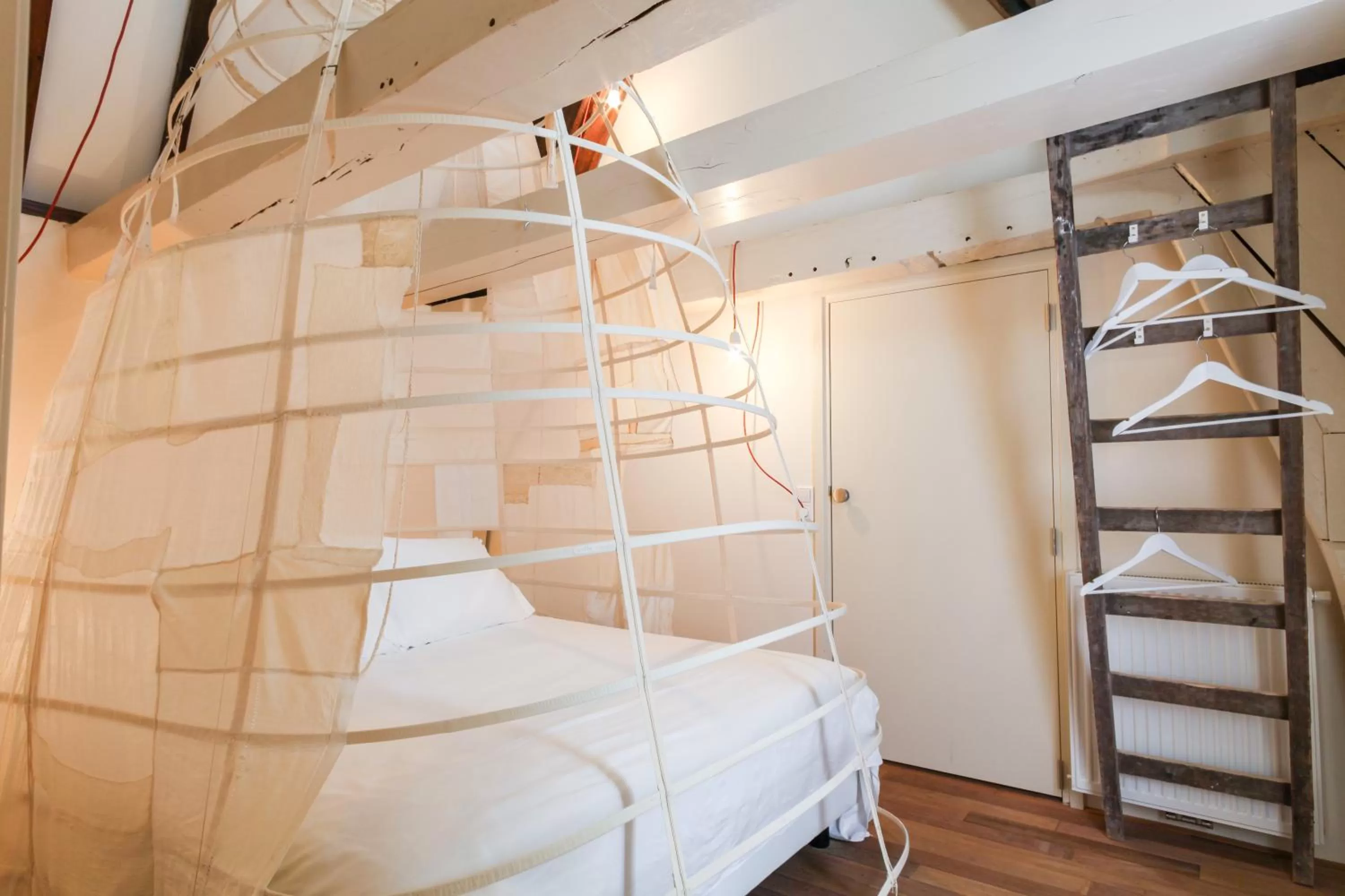 Photo of the whole room, Bed in Hotel The Exchange