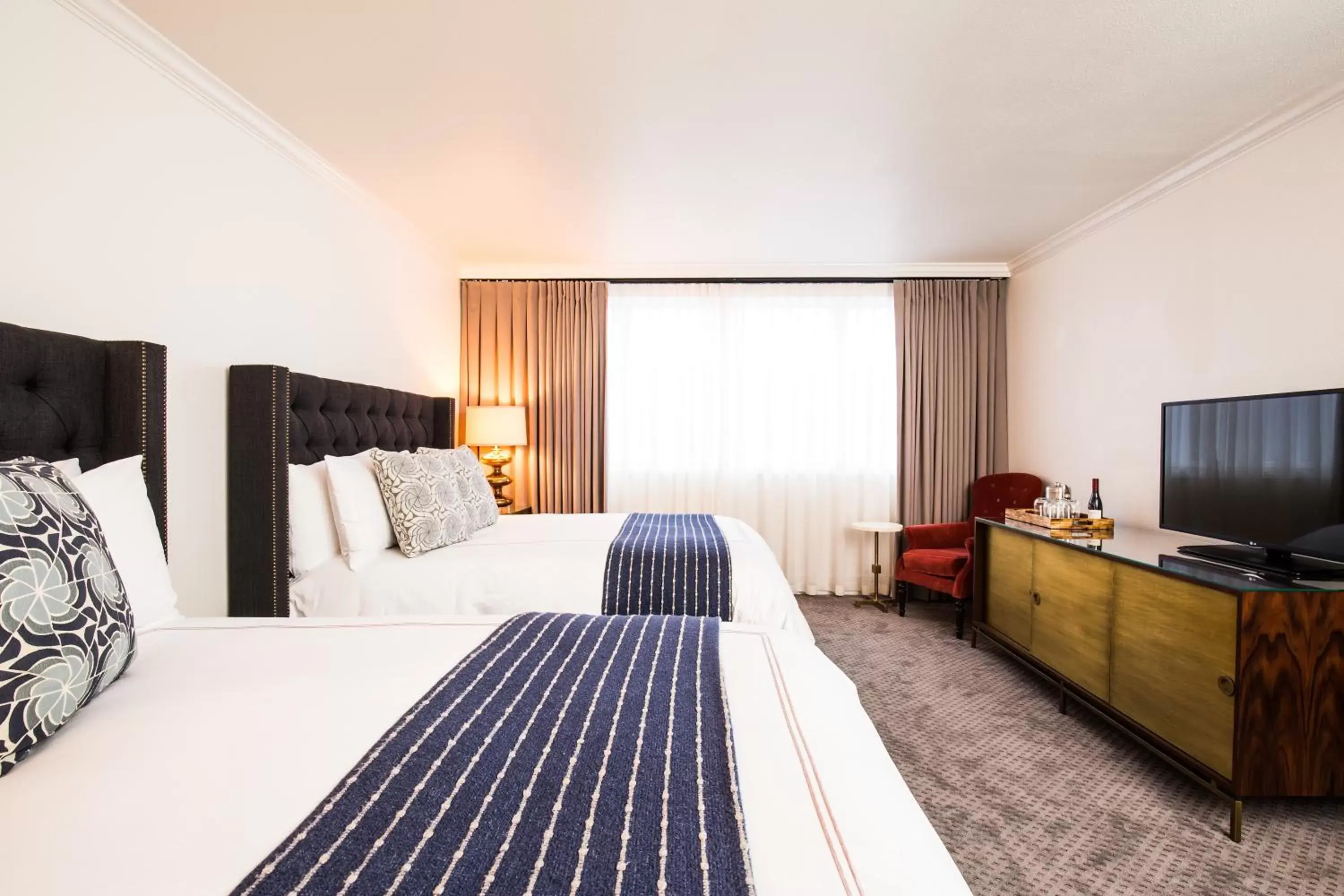 Premiere Double Queen in Hotel Ella Premiere Double Queen in Hotel Ella