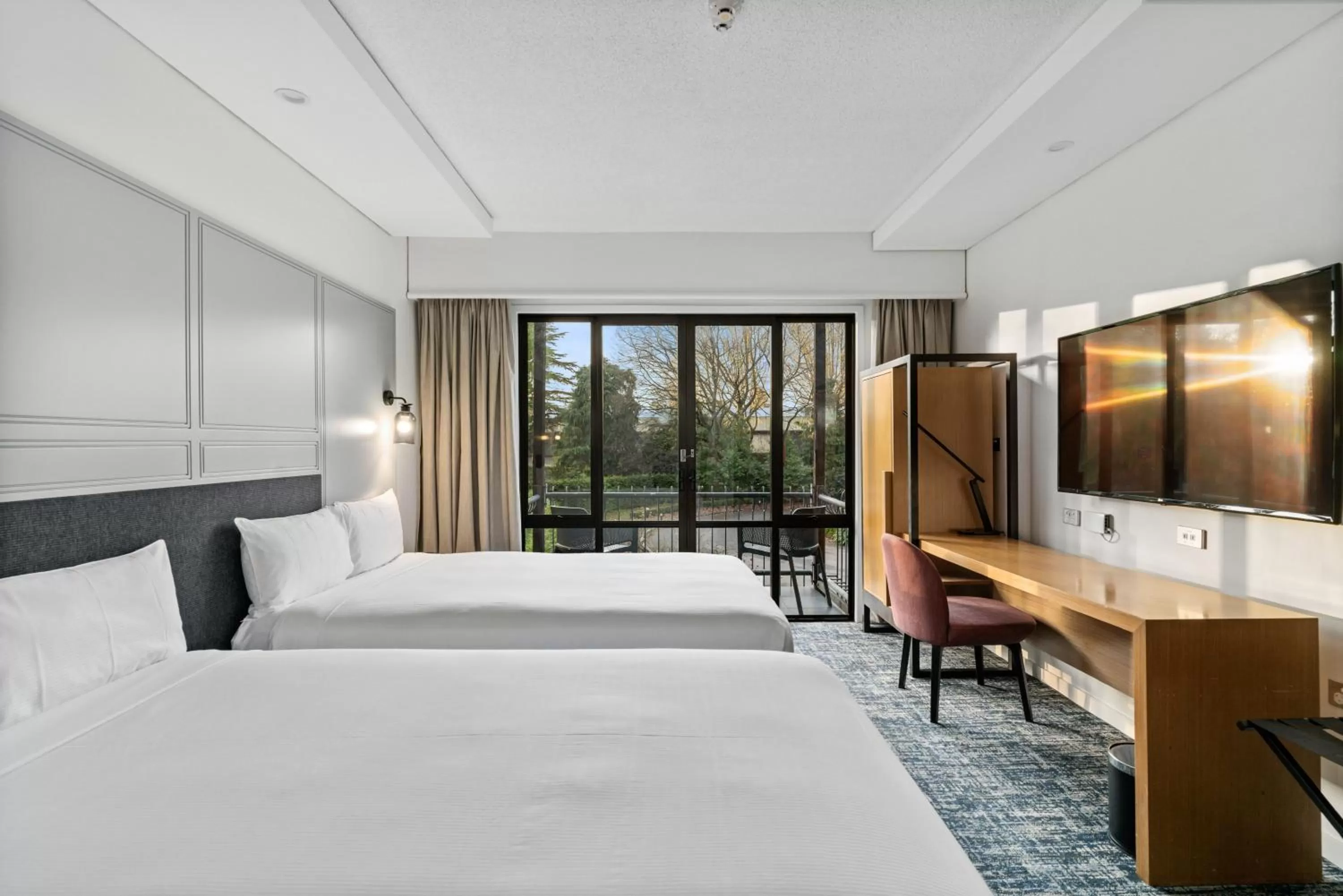 View (from property/room), Bed in Chateau On The Park - Christchurch, A Doubletree By Hilton