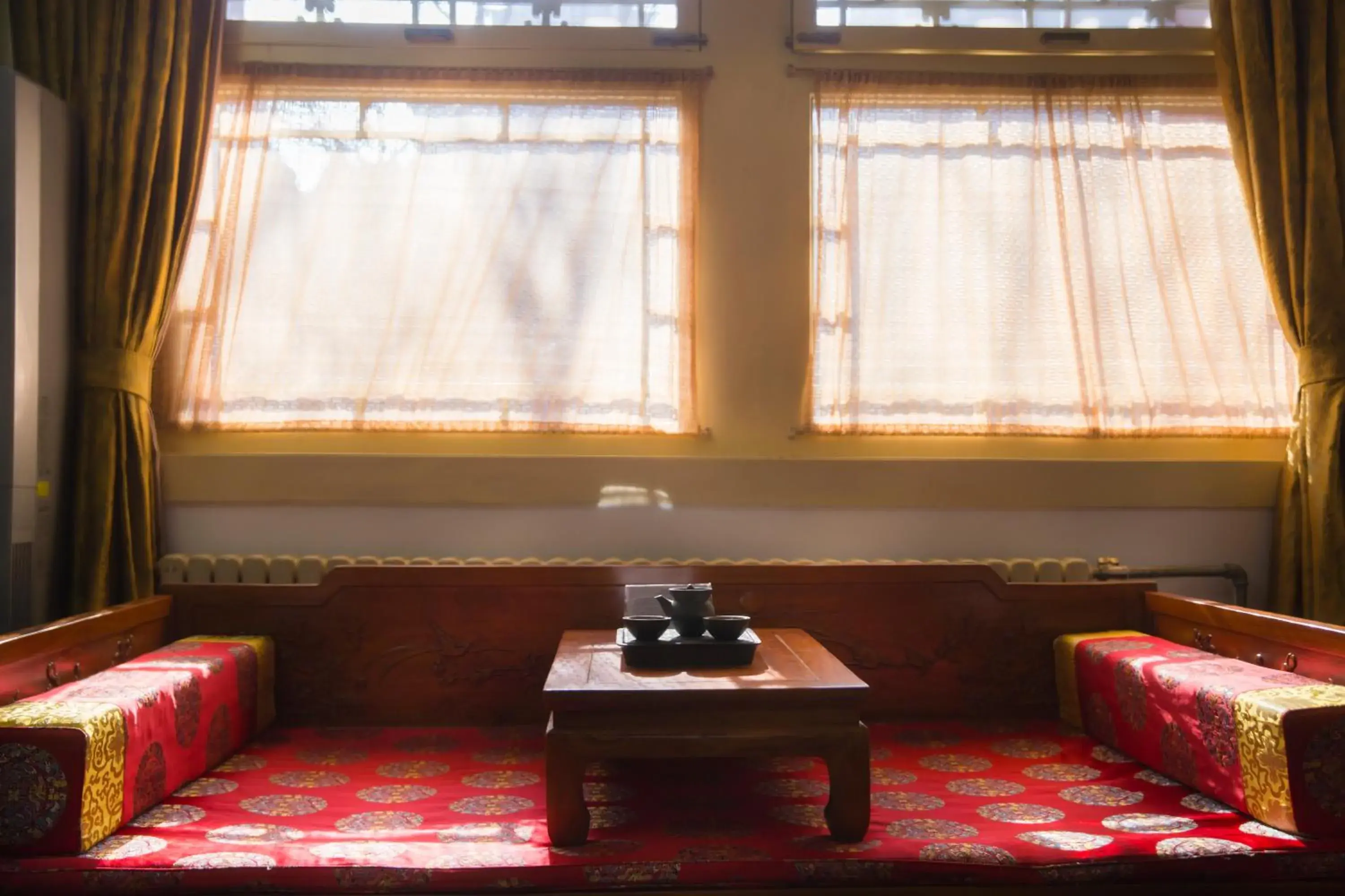 Seating Area in Beijing Jingyuan Courtyard Hotel