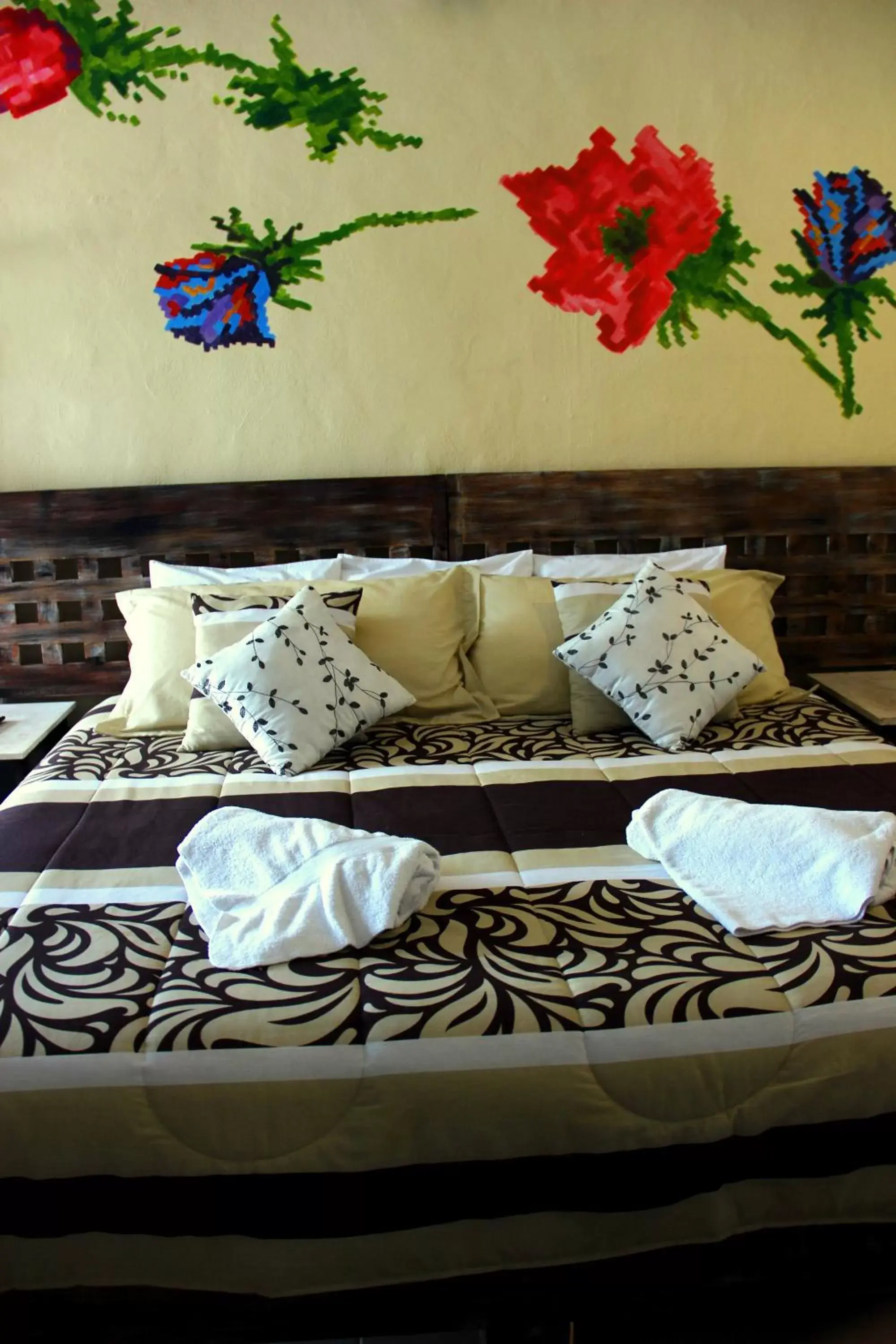 Bed in Casa Akbal B&B