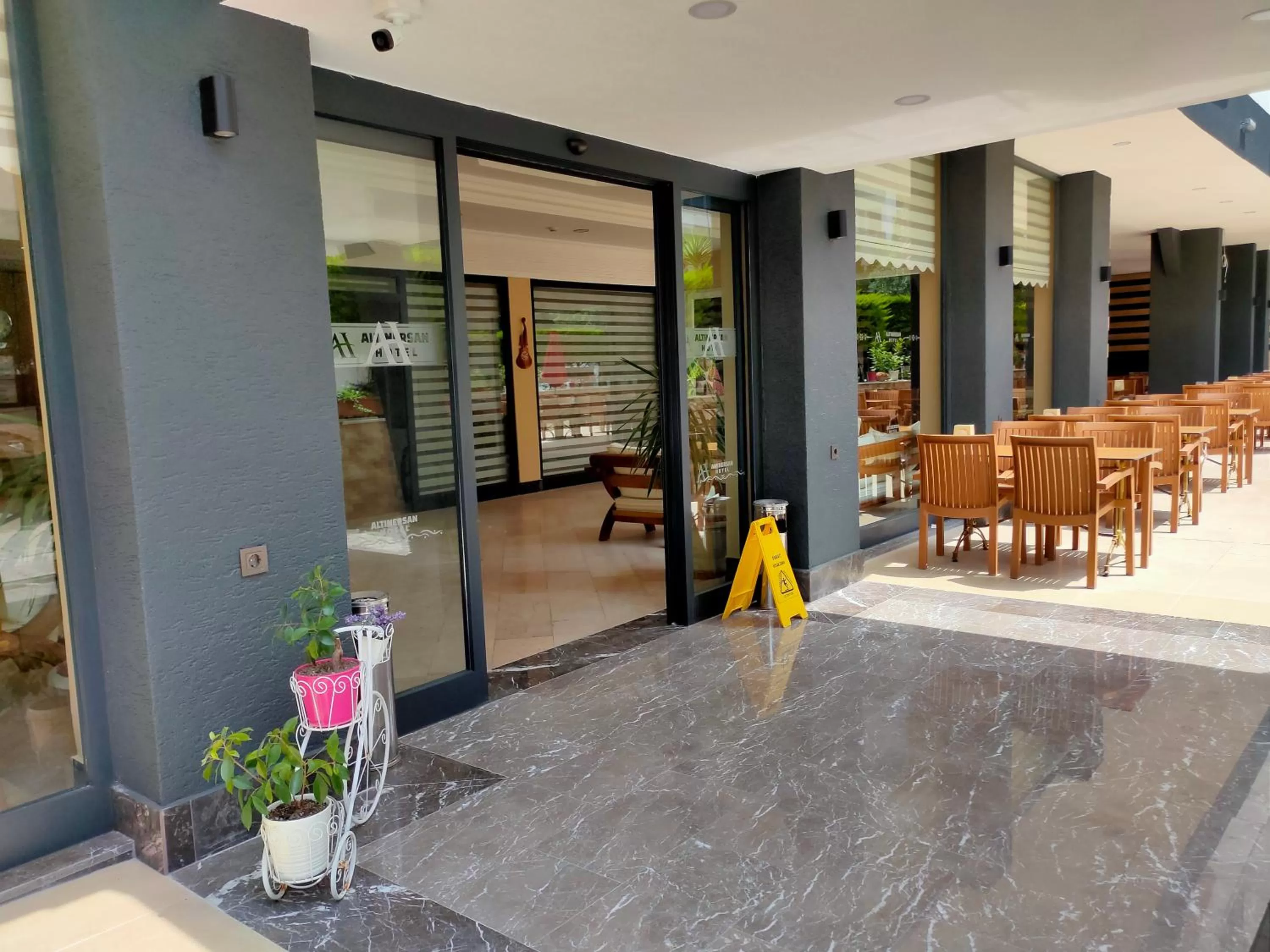 Facade/entrance in Altinersan Hotel