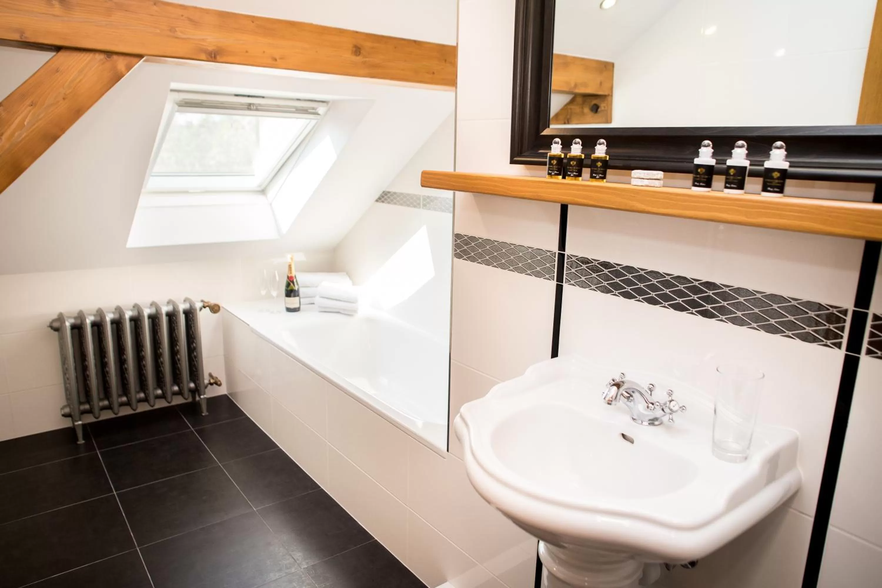 Bathroom in Hotel Golfi