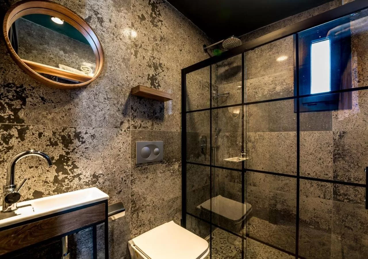 Bathroom in Sunset Hotel Marmaris