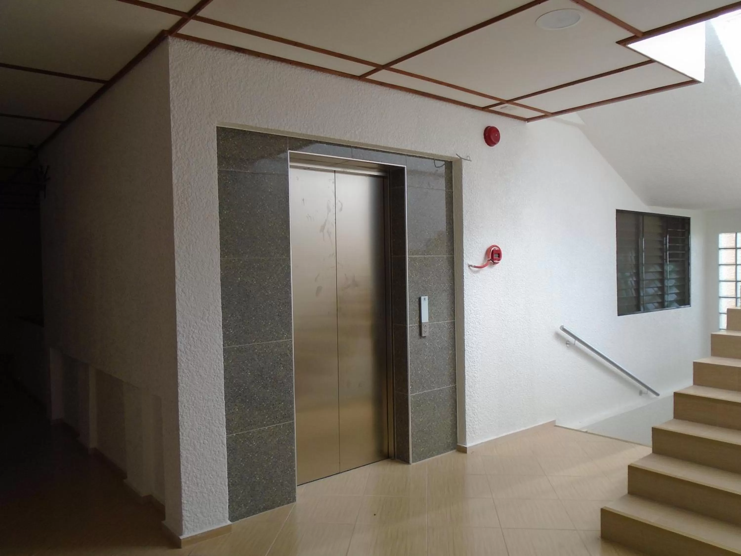 Area and facilities in Jugalis Hotel and Restaurant