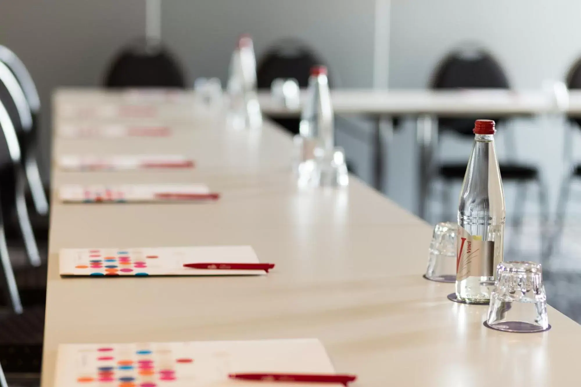 Meeting/conference room in The Originals City, Hôtel Acadine, Le Neubourg (Inter-Hotel)