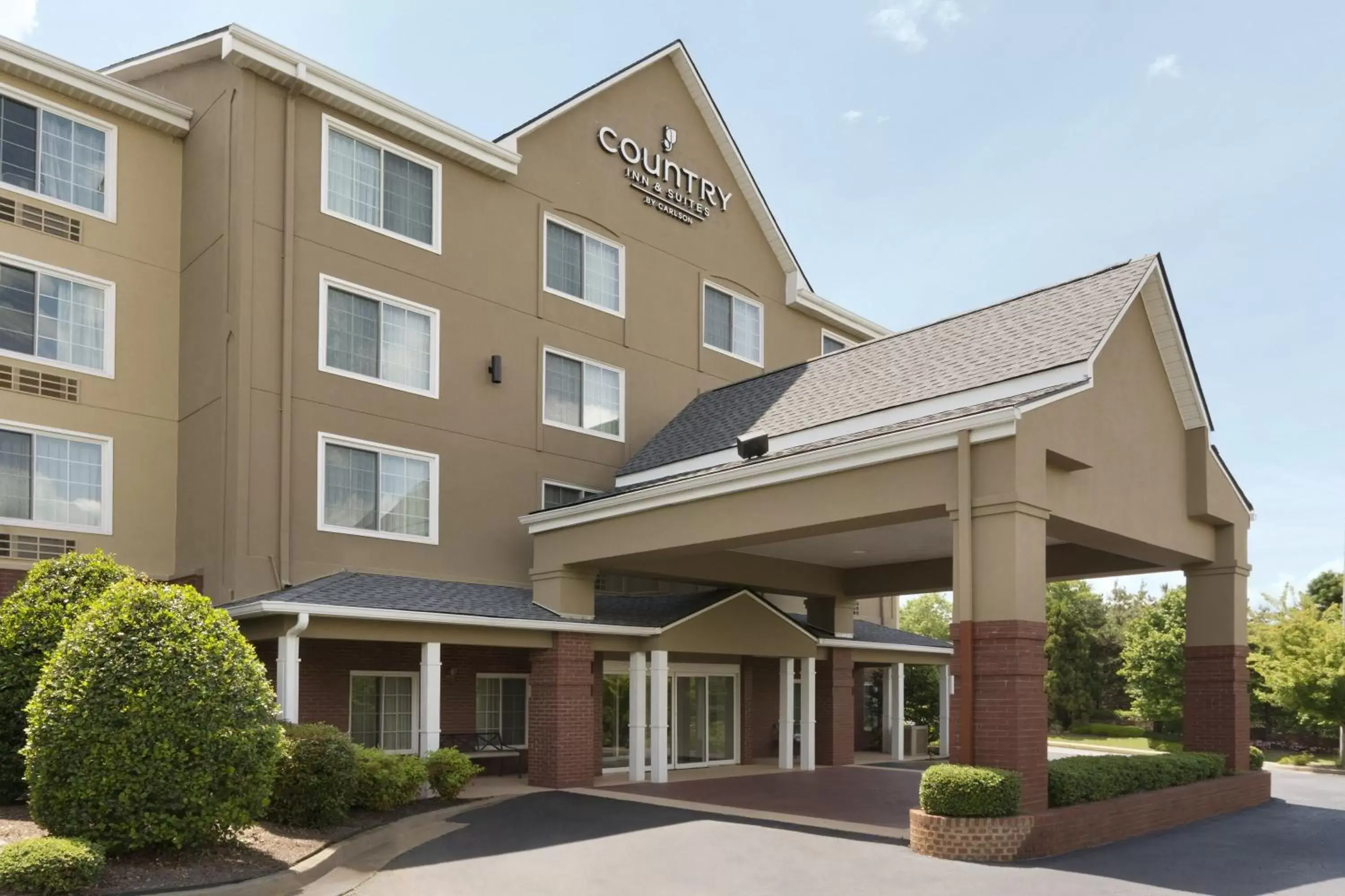 Property Building in Country Inn & Suites by Radisson, Buford at Mall of Georgia, GA