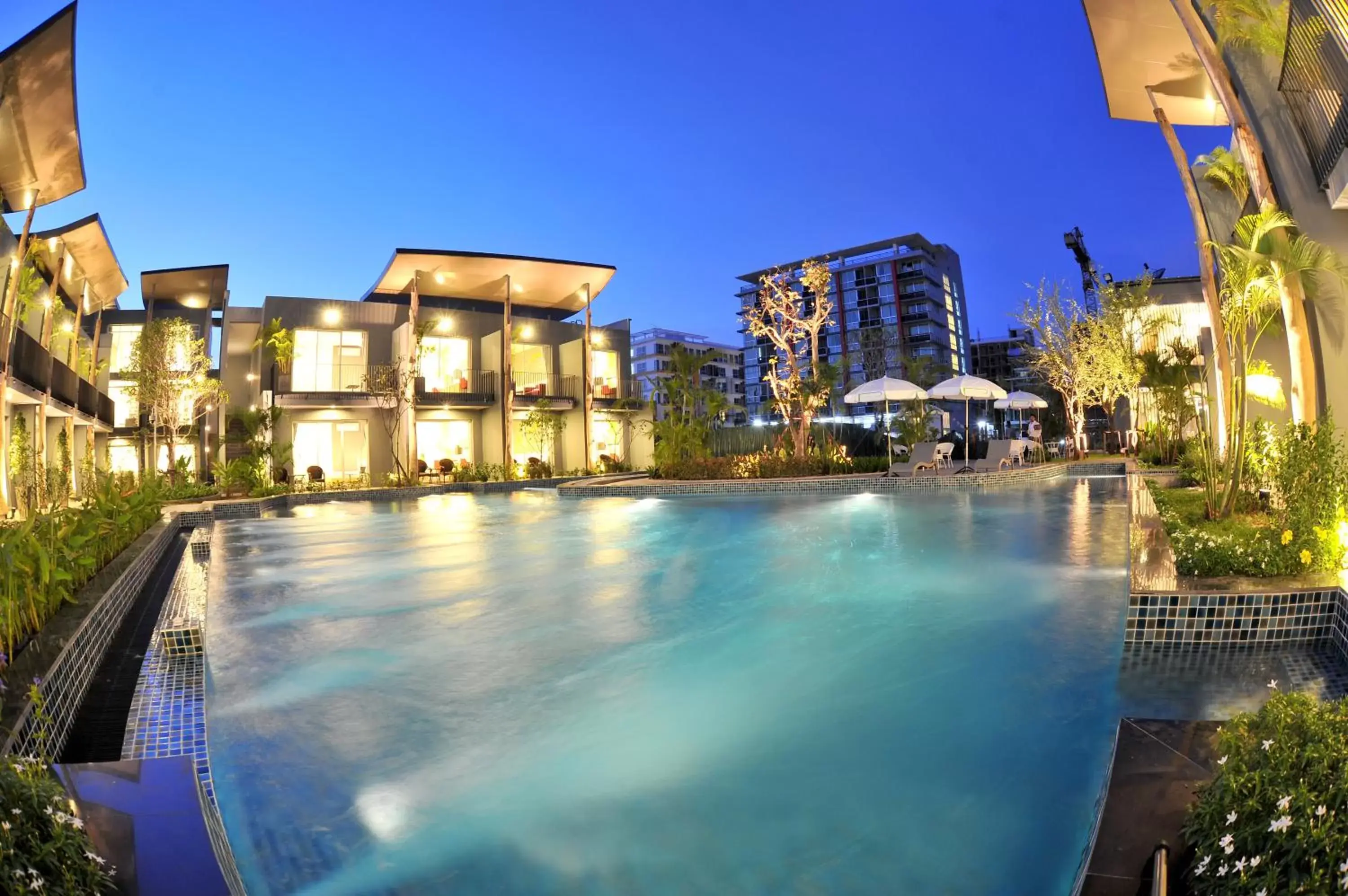 Garden, Swimming Pool in Paeva Luxury Serviced Residence SHA