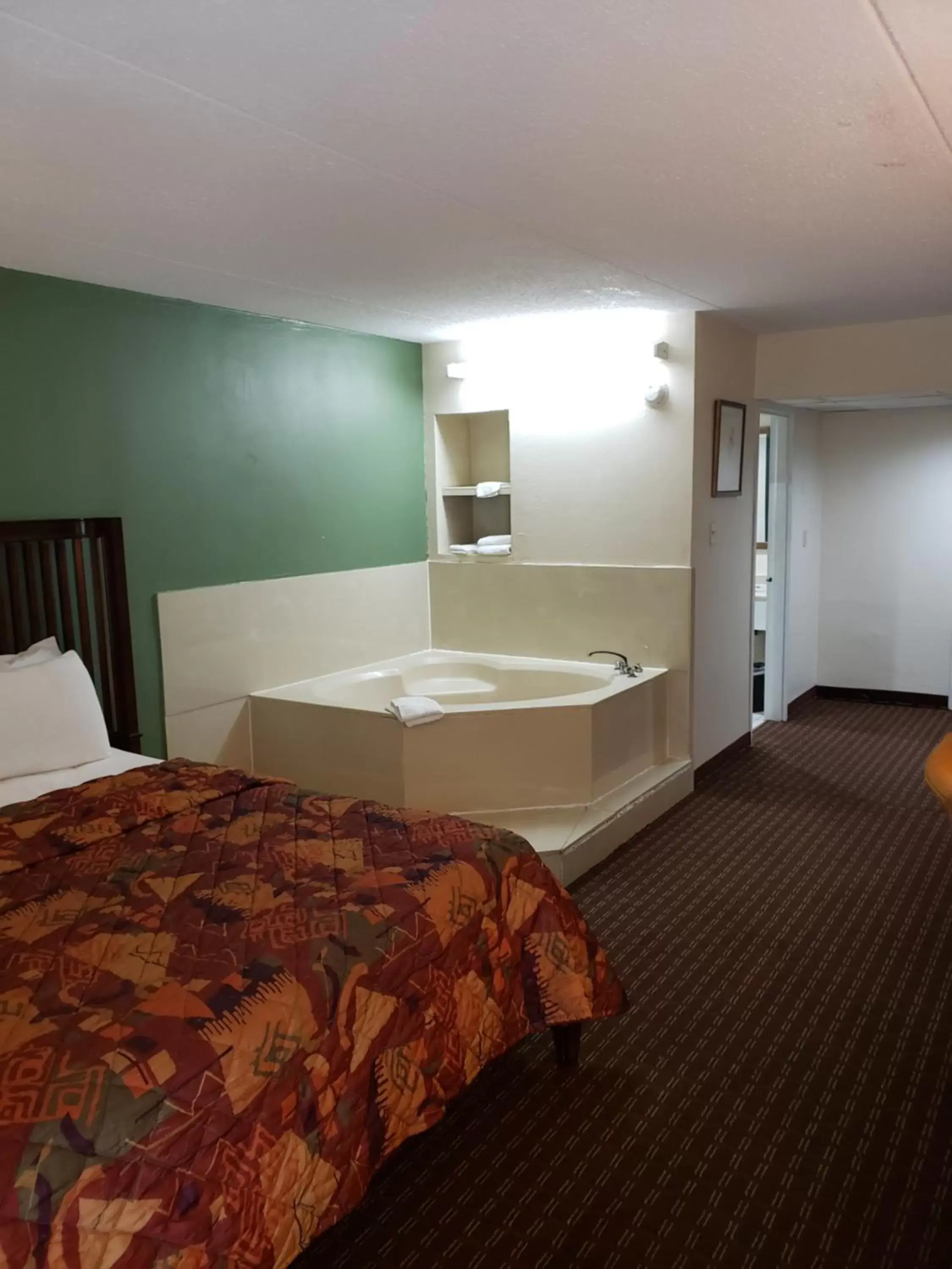 Photo of the whole room, Bed in Select Inn Murfreesboro