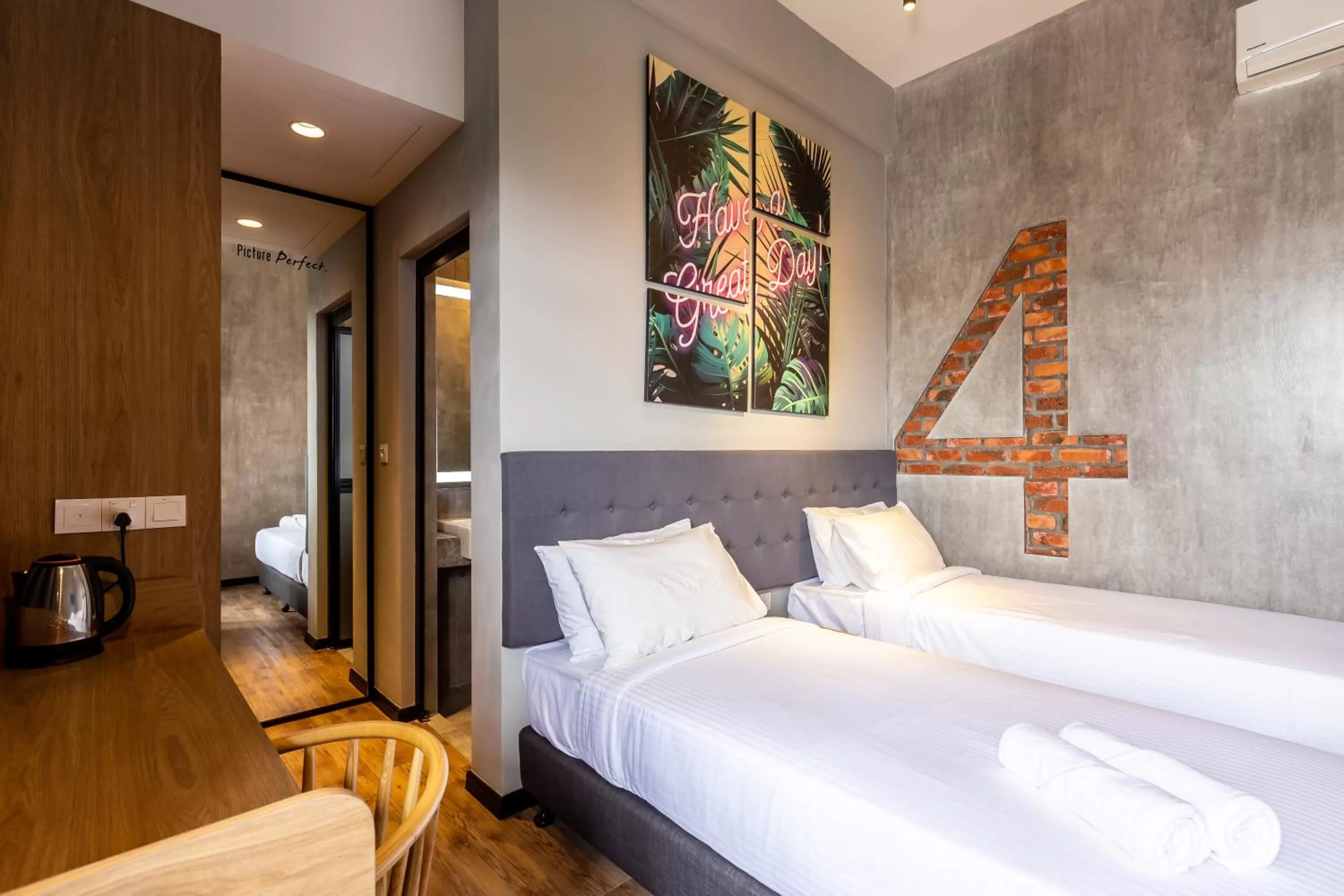 Photo of the whole room, Bed in Brown Hotel