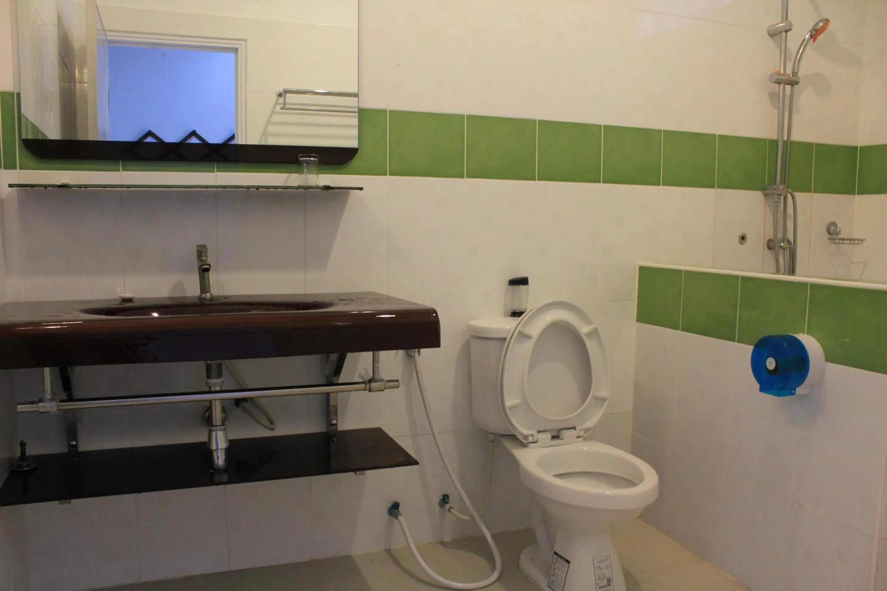 Bathroom in Eat n Sleep