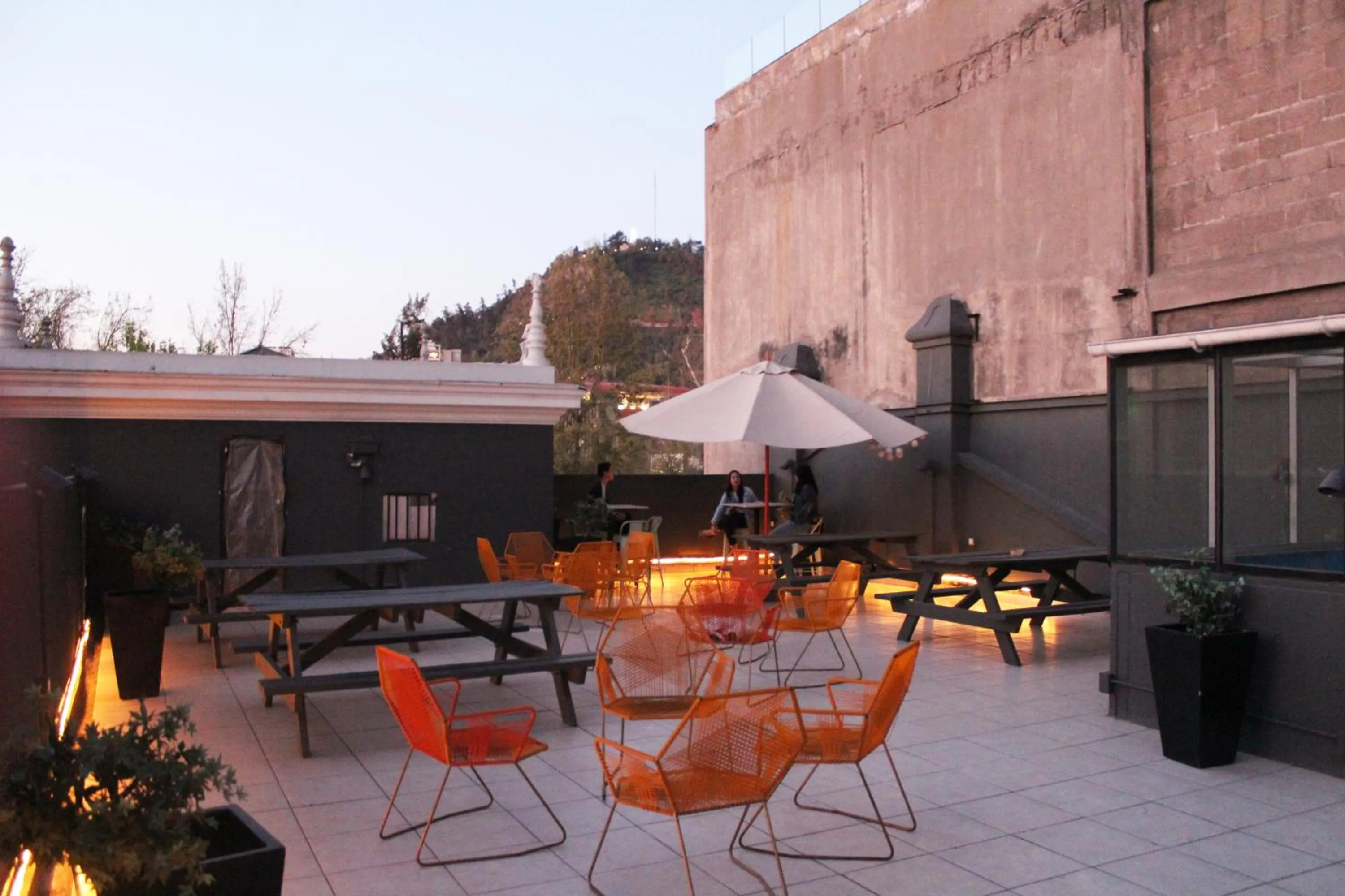 People in Hostel Boutique Merced 88