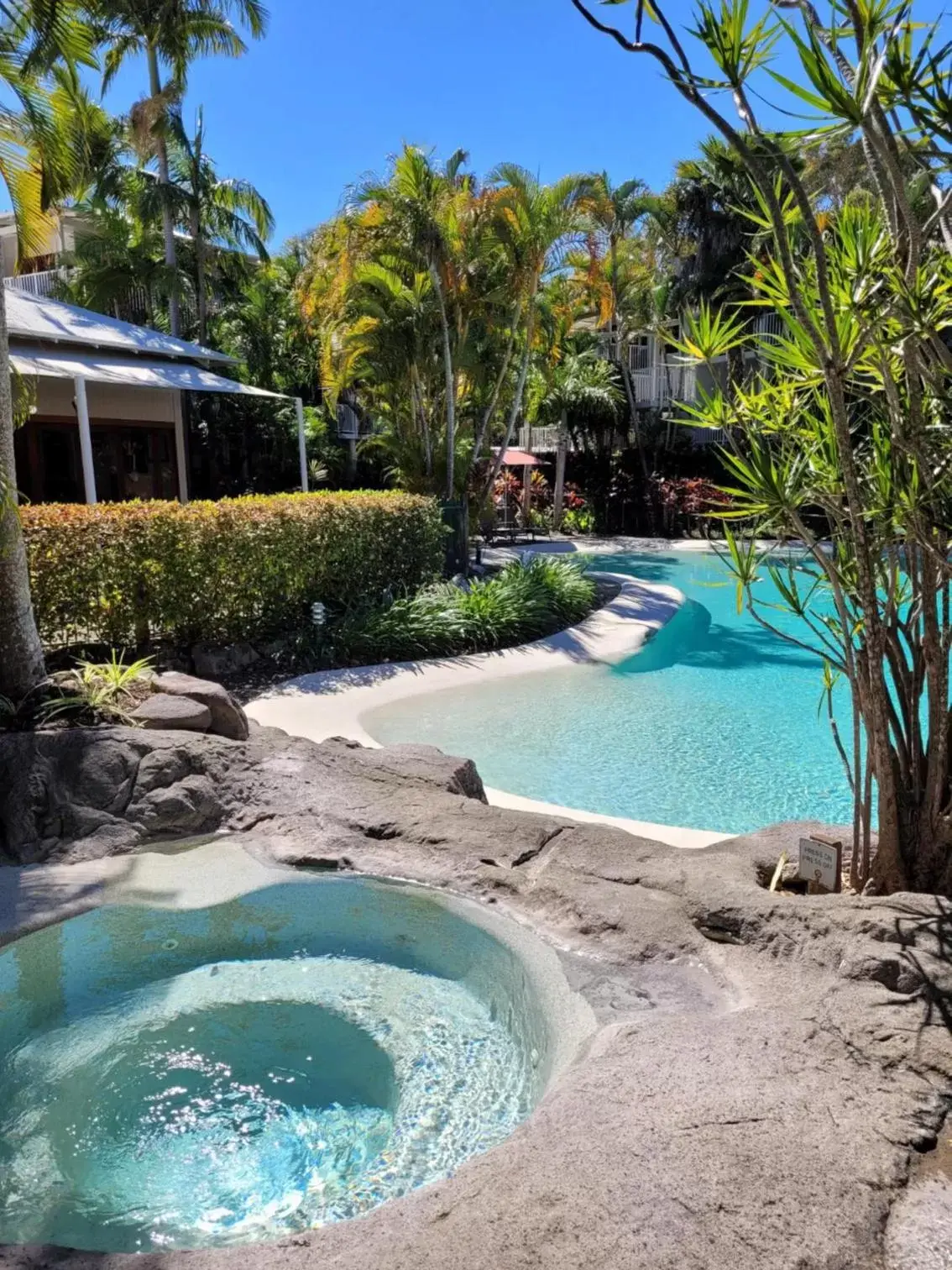 Swimming pool in South Pacific Resort & Spa Noosa