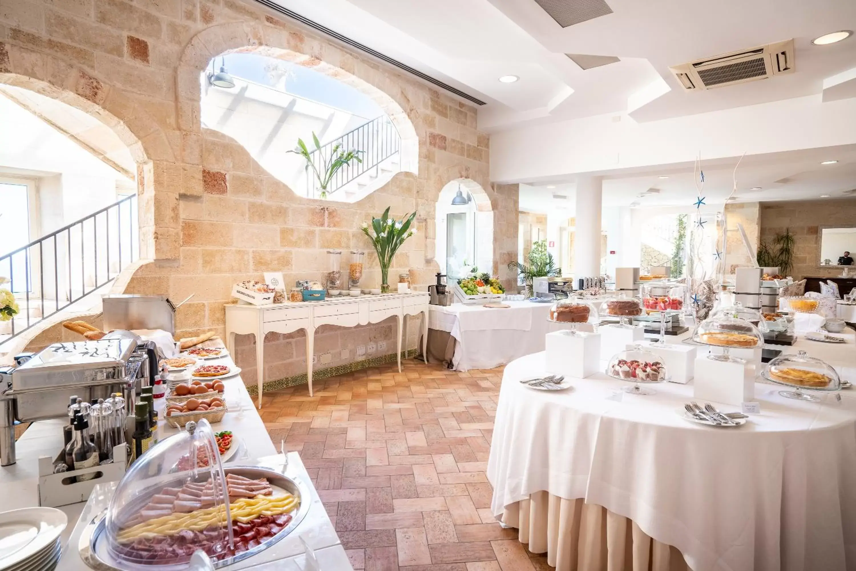 Restaurant/Places to Eat in Covo dei Saraceni
