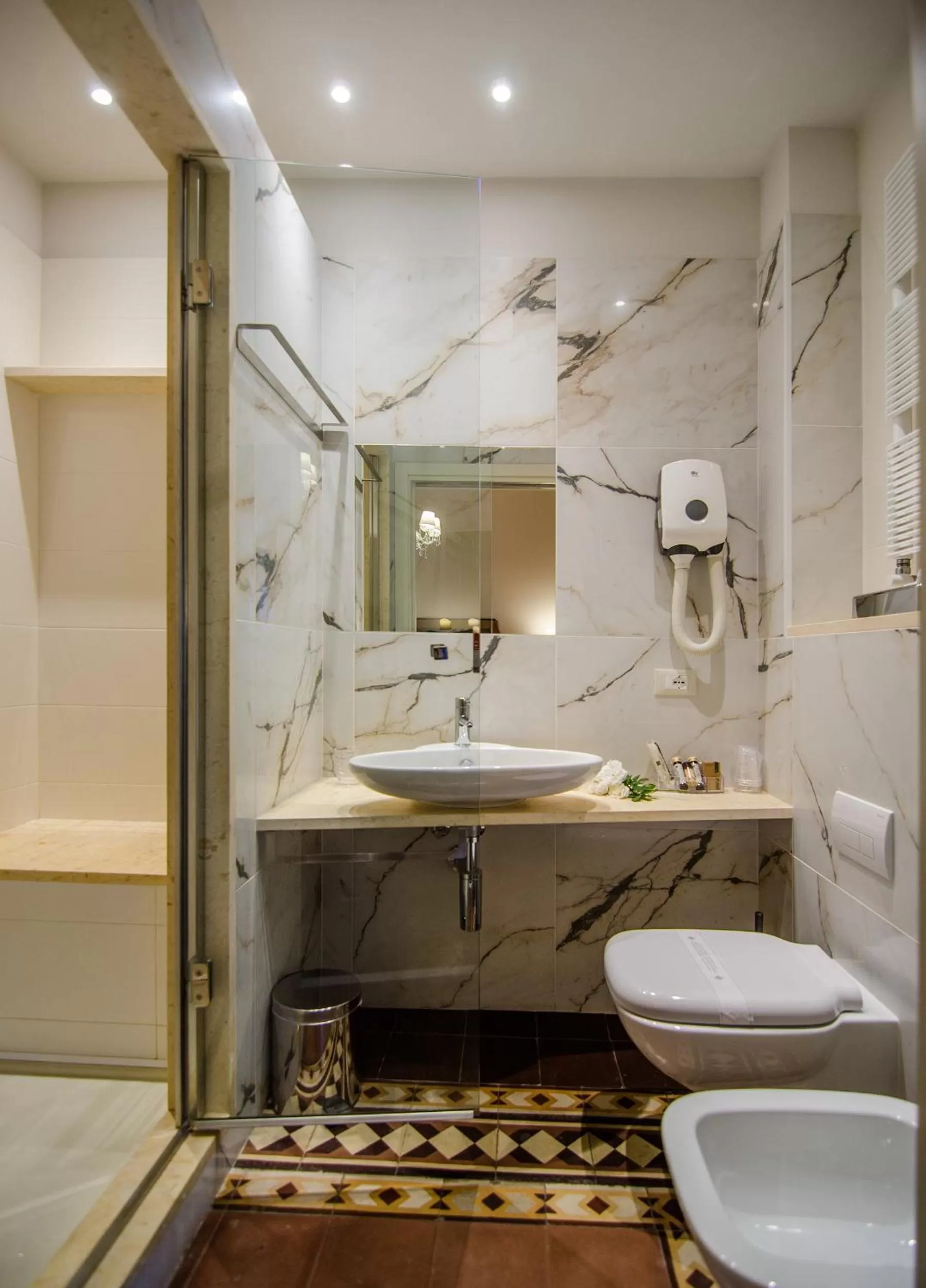 Bathroom in Lucca in Azzurro Maison de Charme