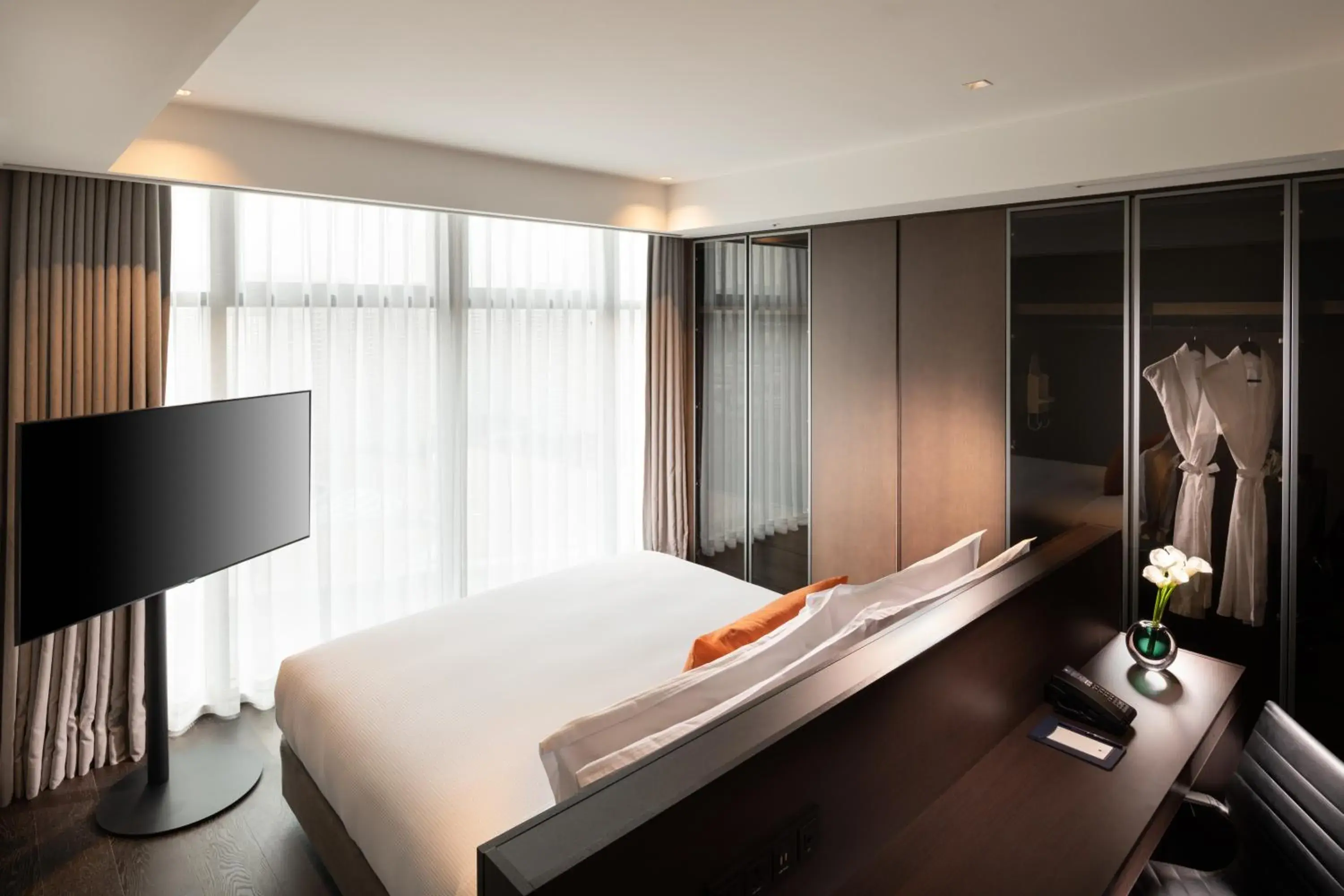 Bedroom, Bed in DoubleTree By Hilton Seoul Pangyo Residences