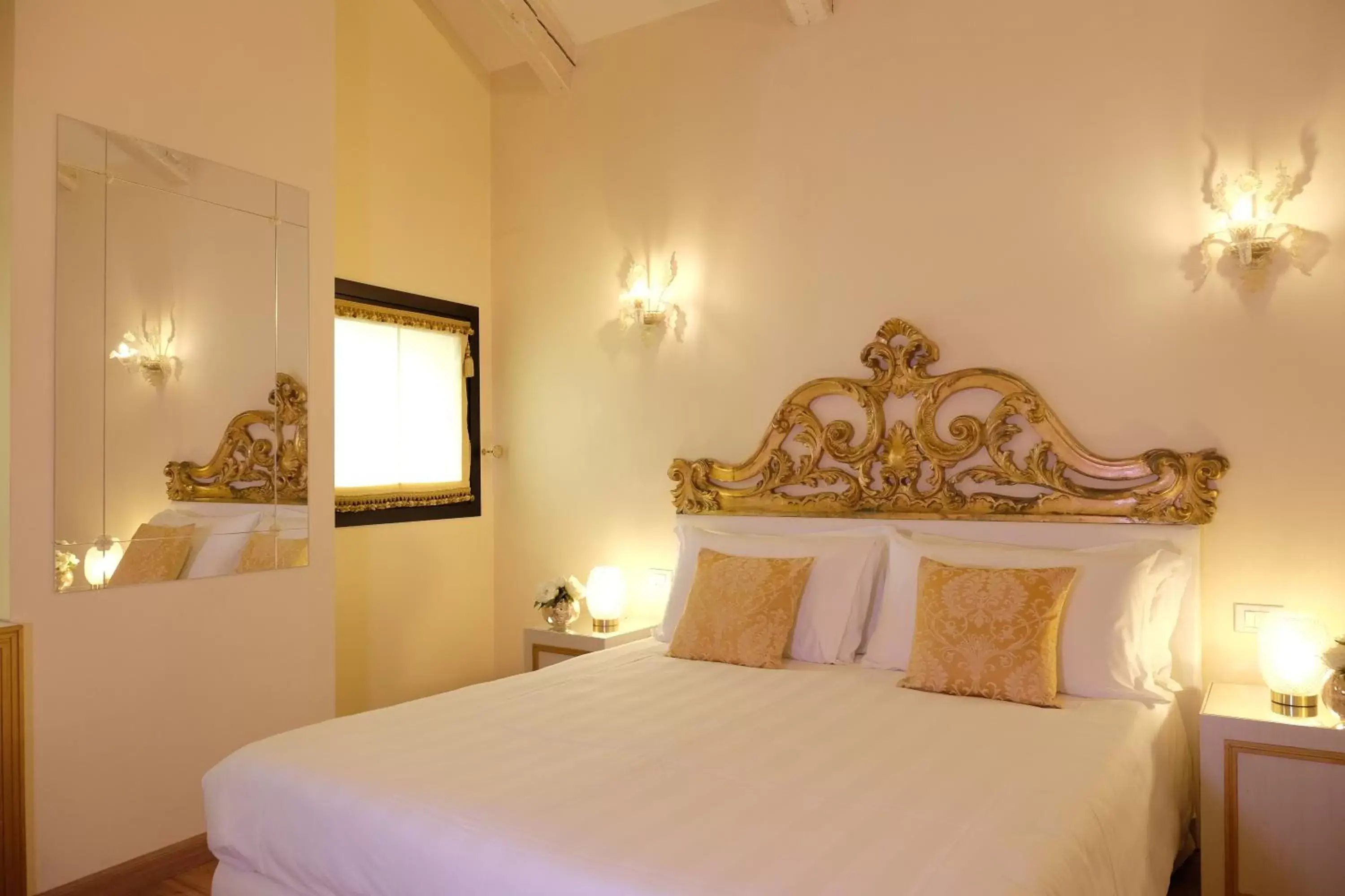 Bed in Relais Venezia