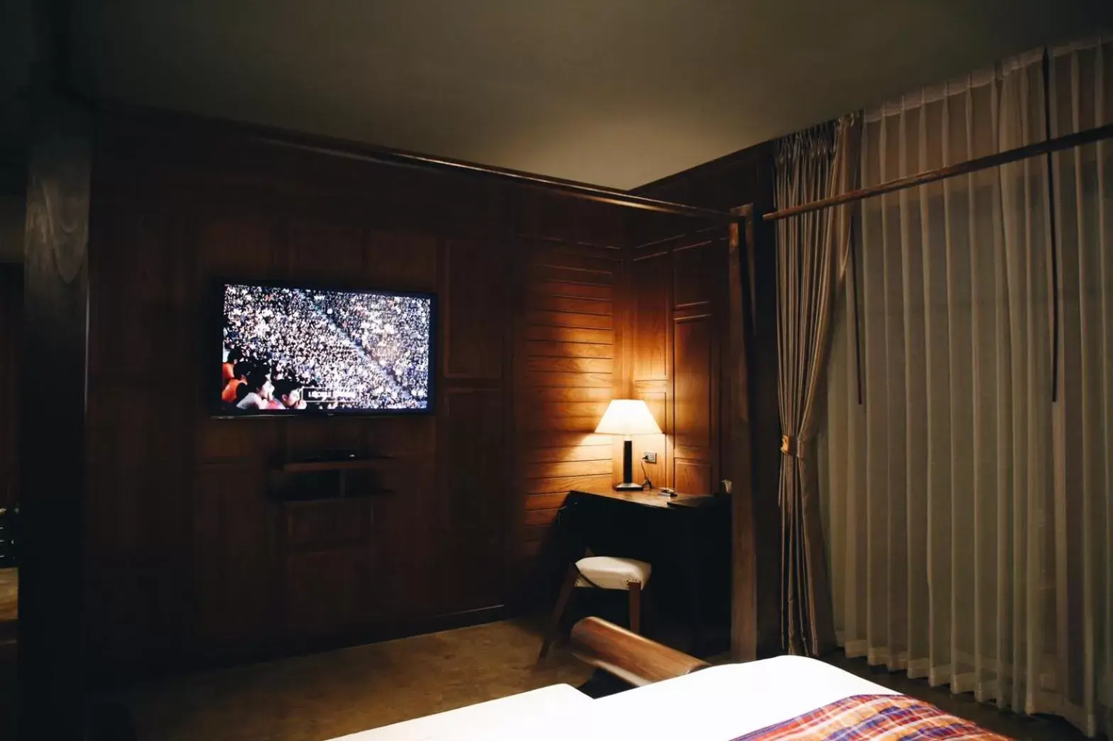 TV and multimedia, Bed in Hotel de l'amour SHA PLUS