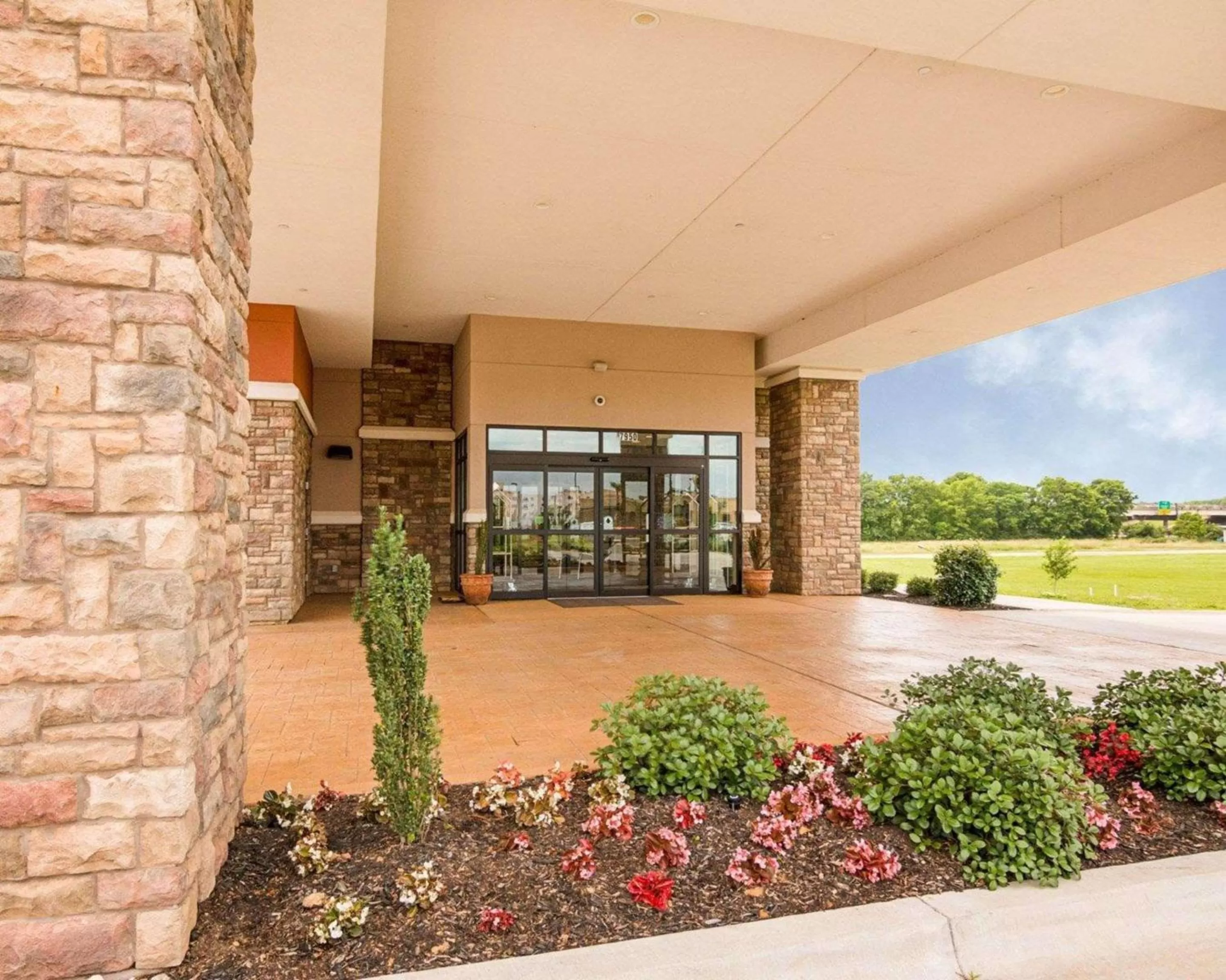 Property building in Comfort Suites Bossier City - Shreveport East