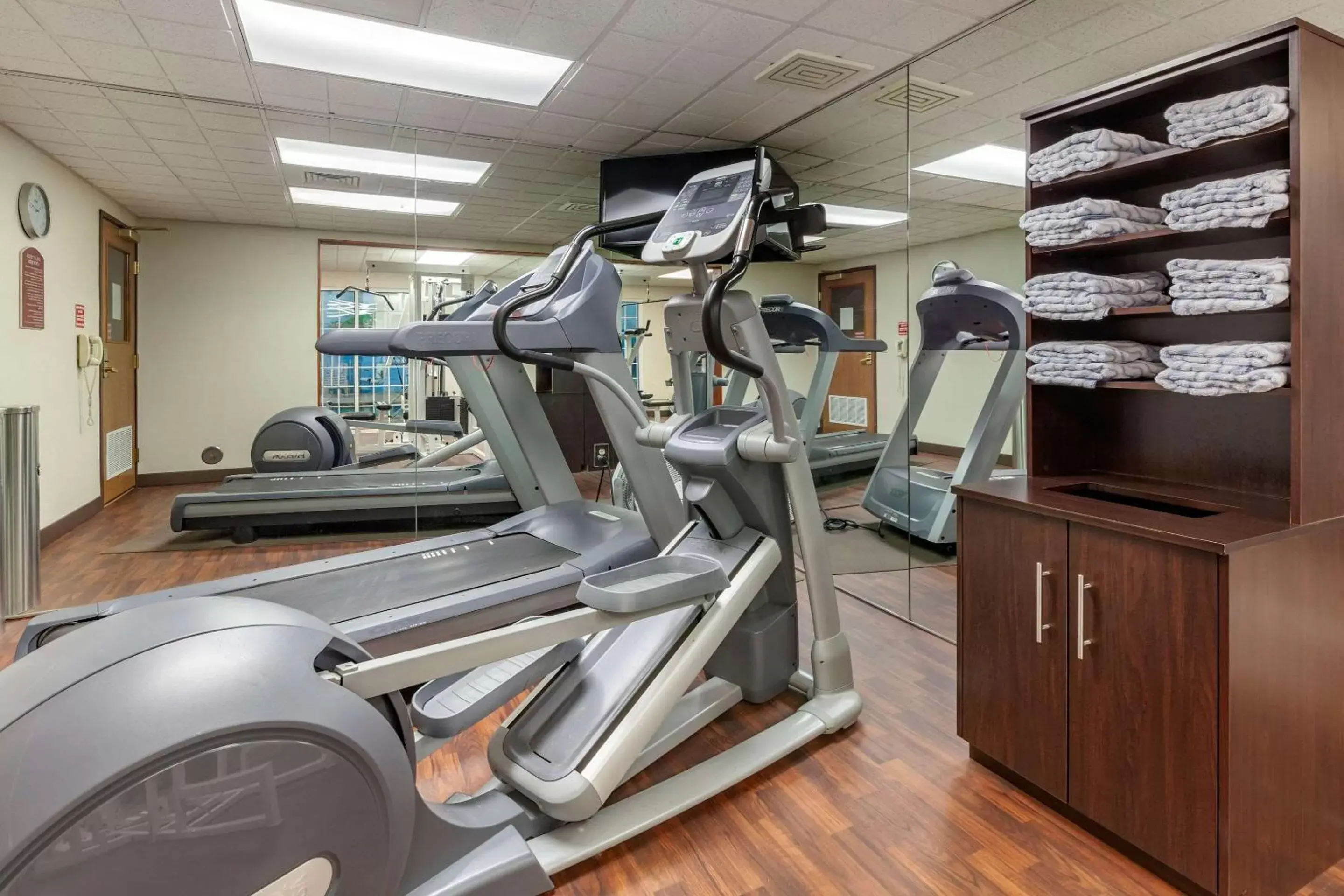 Fitness centre/facilities, Fitness Center/Facilities in Comfort Suites