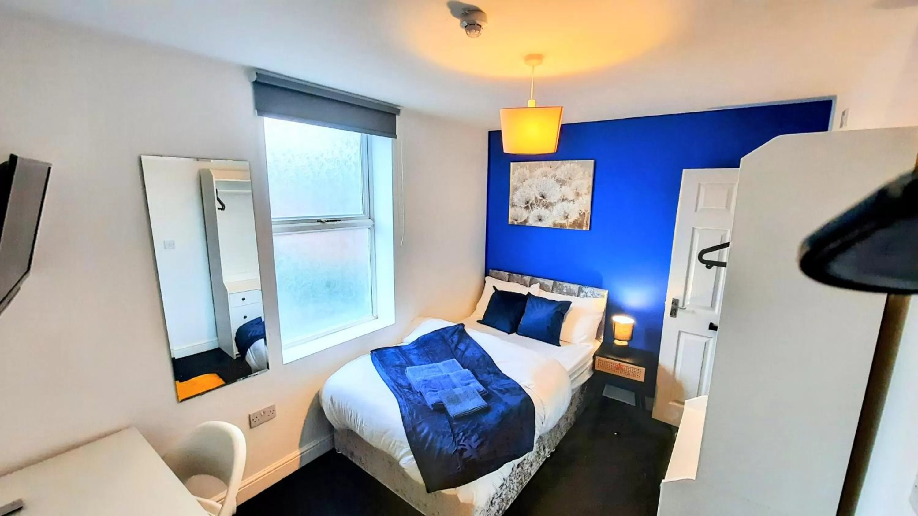 Bed in Burford Road - Stay. Sleep. Rest.