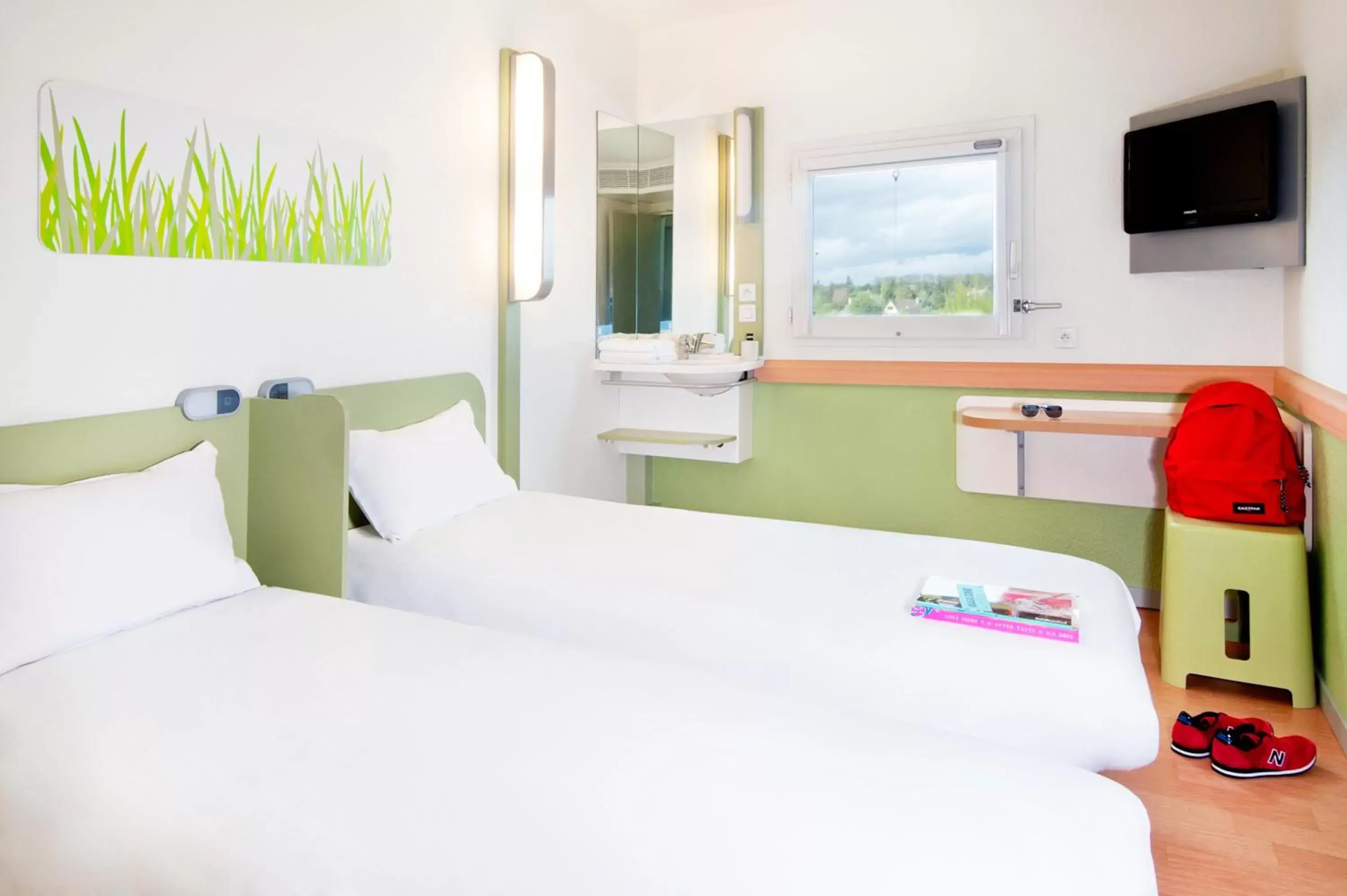 Twin Room in ibis budget Narbonne Sud A9/A61 Twin Room in ibis budget Narbonne Sud A9/A61