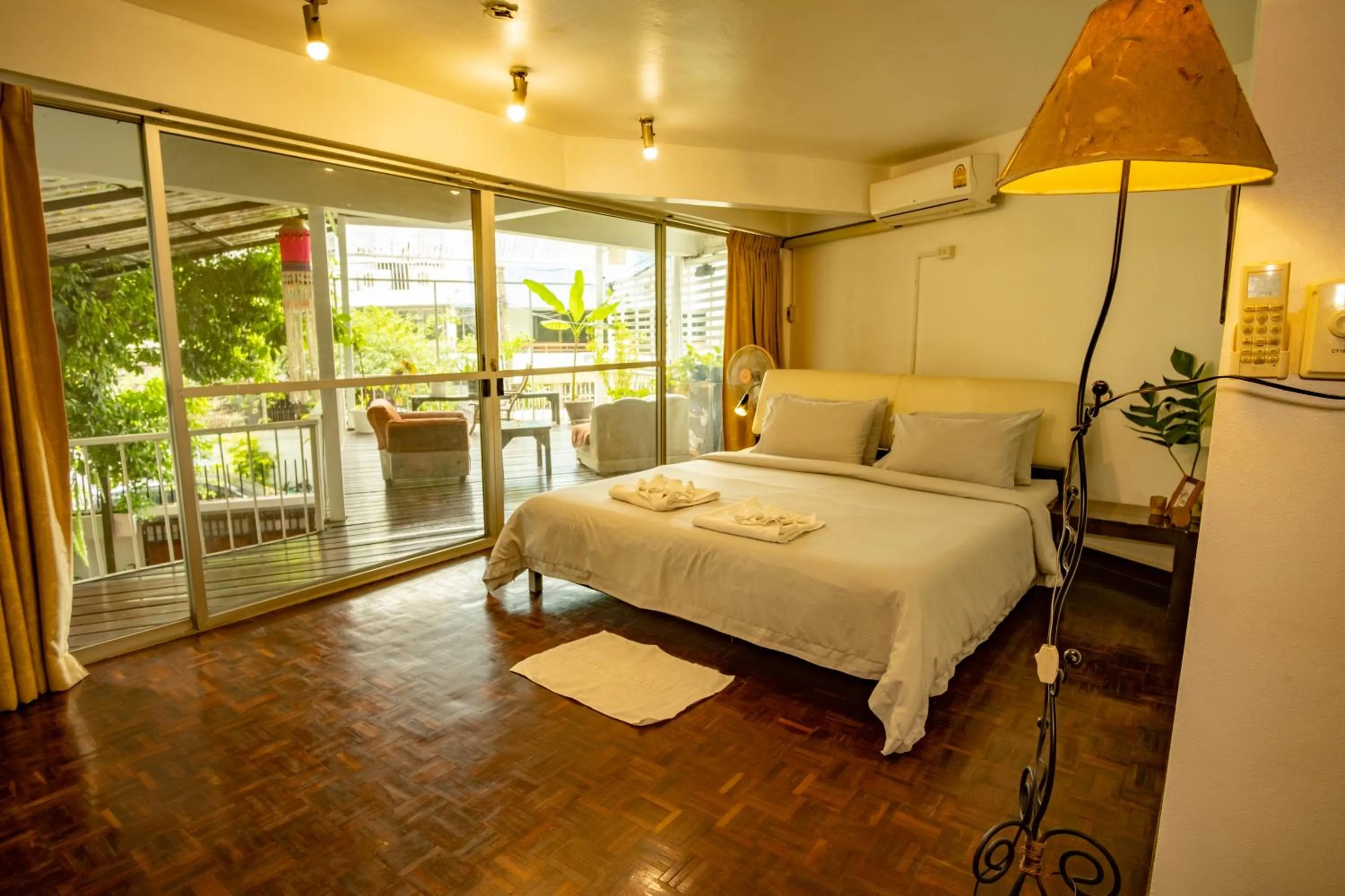 Home 16  (Hostel 16)