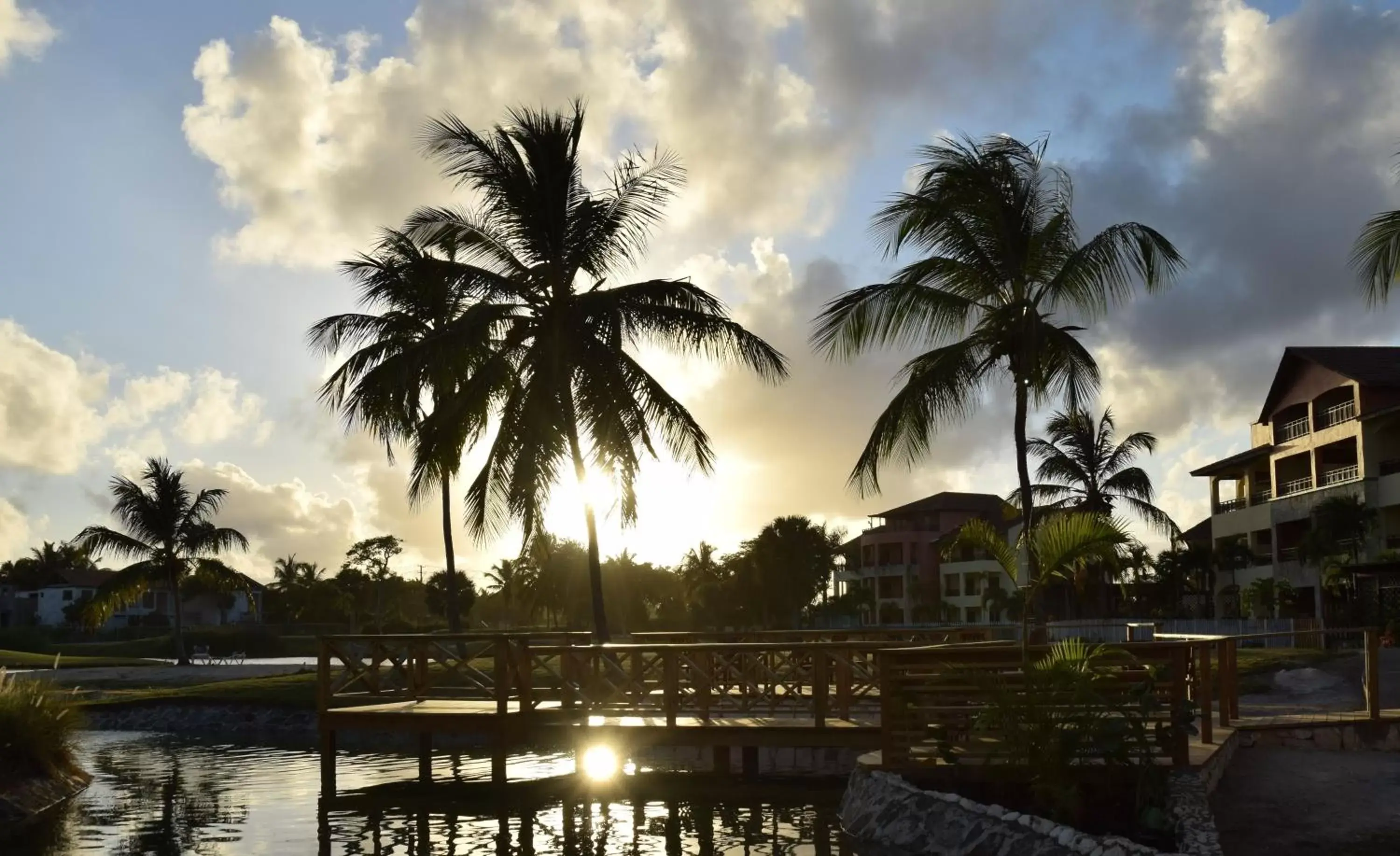 Garden, Sunrise/Sunset in Sunset Boutique Hotel All Suites