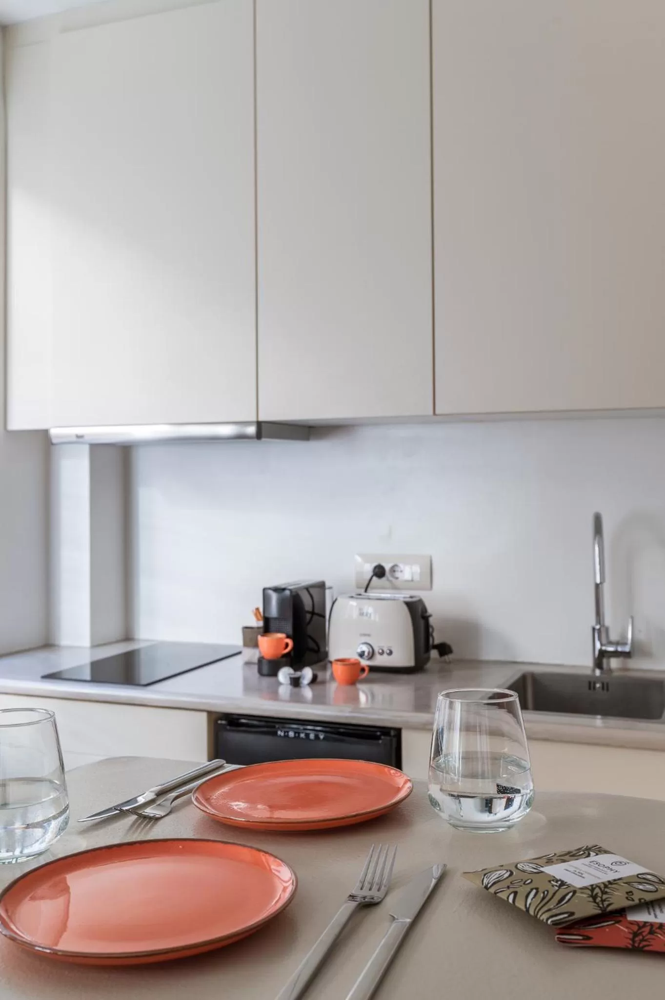 Coffee/tea facilities in LOFUS Bio-Suites