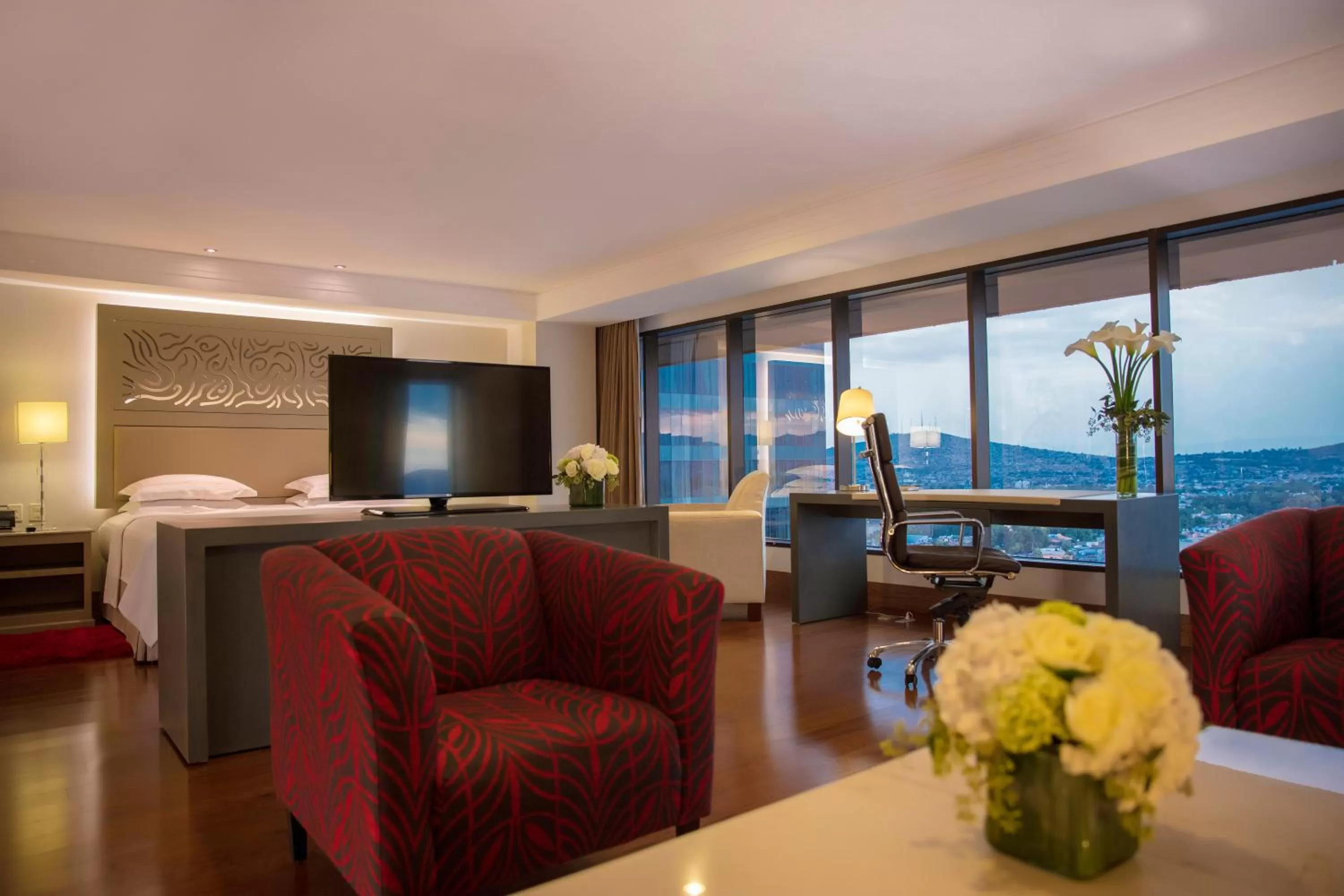 Photo of the whole room, Bed in Barcelo Guadalajara