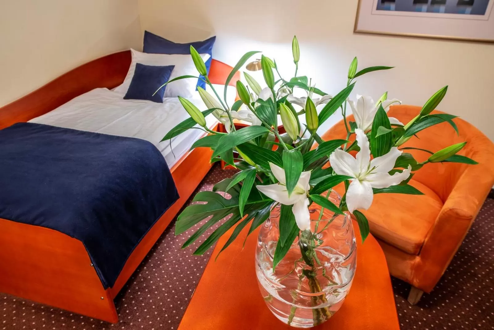 Photo of the whole room, Bed in Hotel Royal