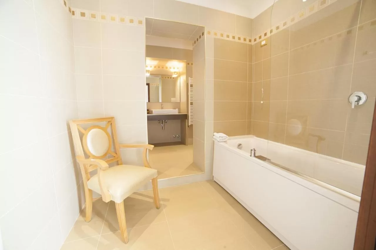 Bathroom in La Civetta