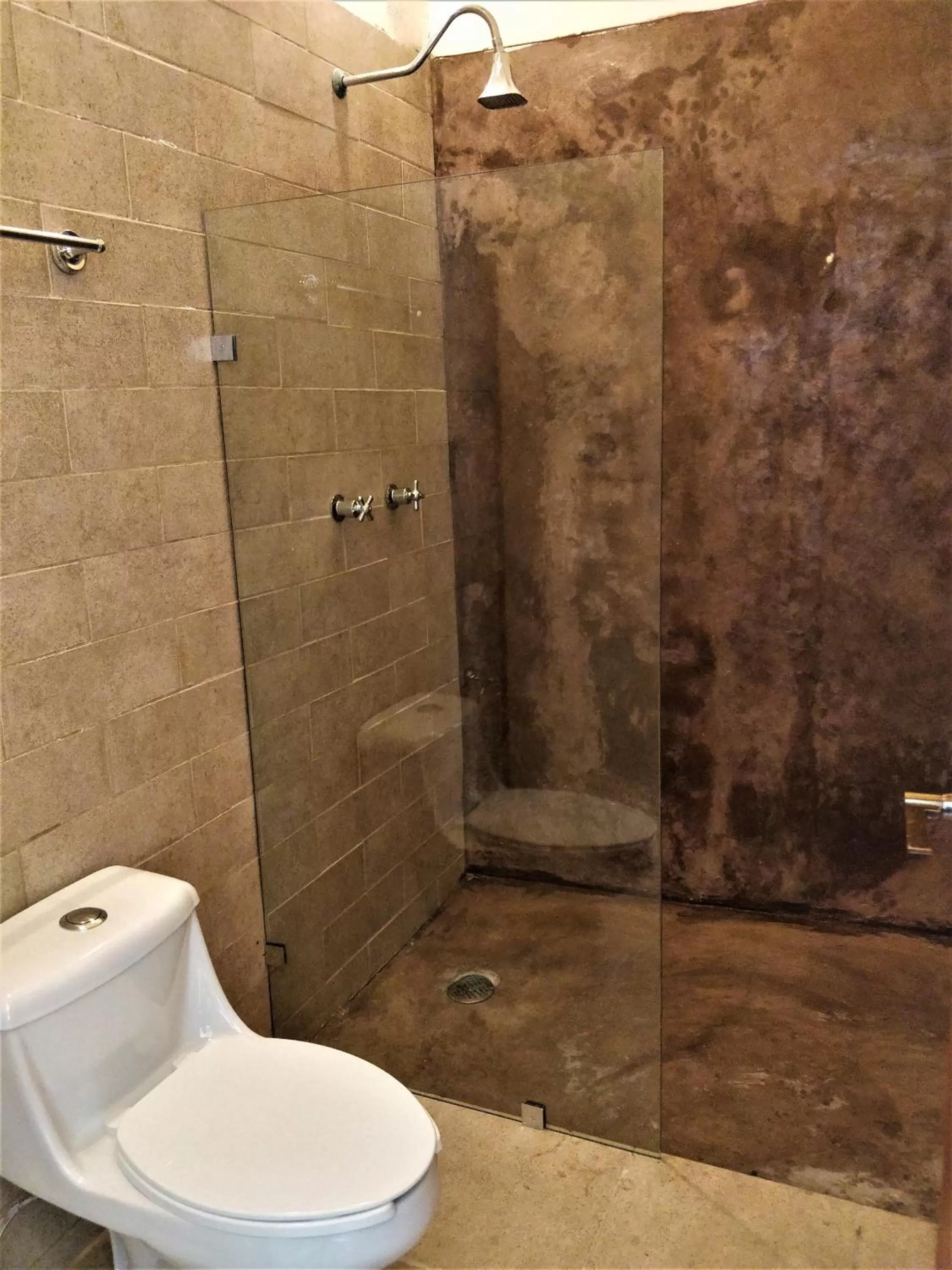 Toilet in Hotel Urban