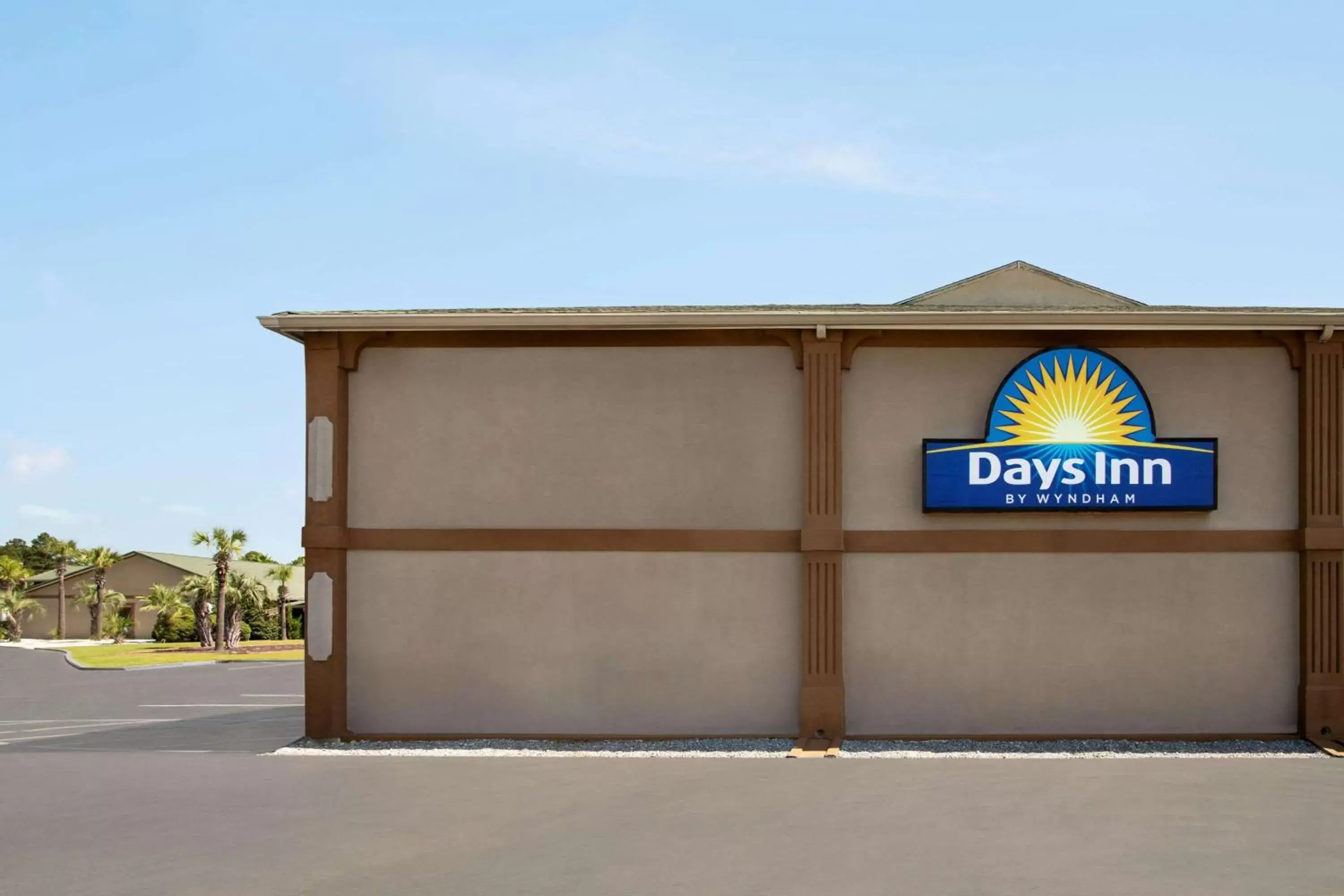 Property building, Property Logo/Sign in Days Inn by Wyndham Hardeeville/ I-95 State Line